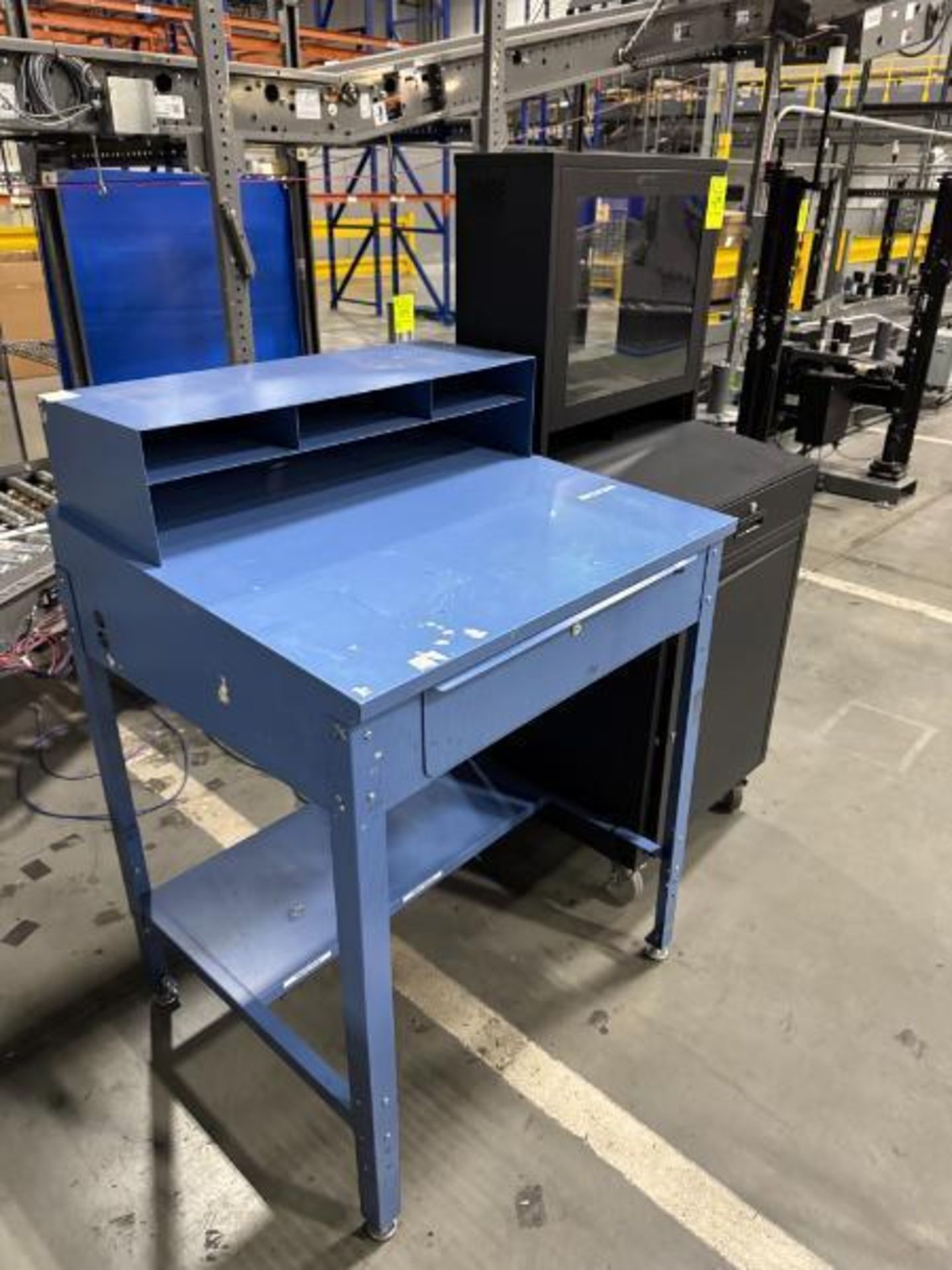 receiving desk & Global mobile computer station - Image 2 of 2