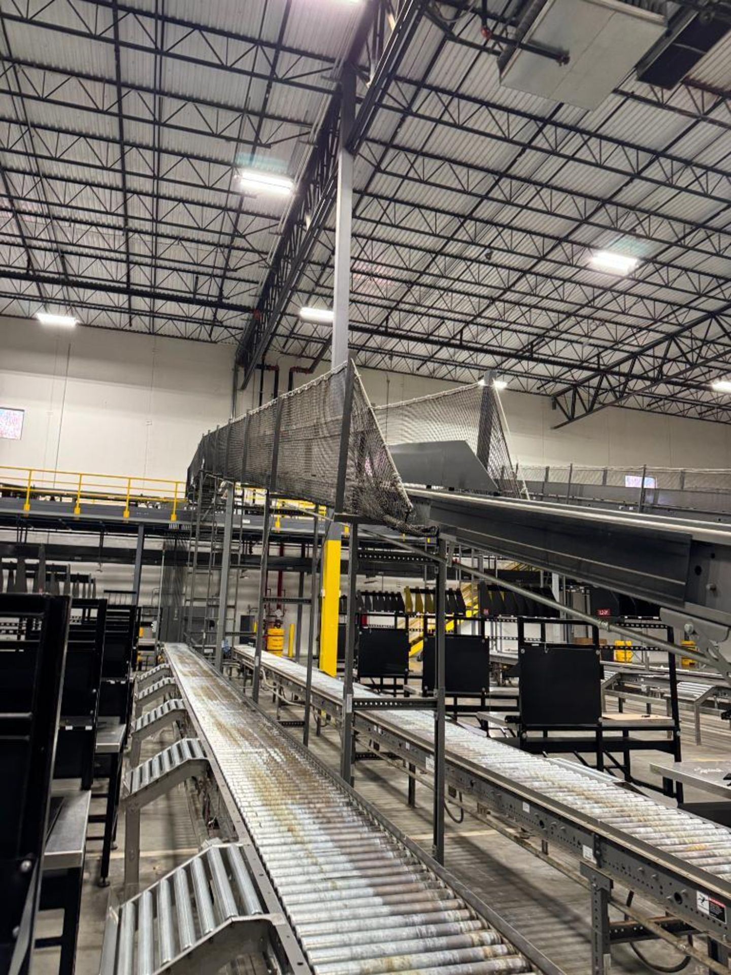 Invata conveyor belt w/ decline - Image 5 of 5
