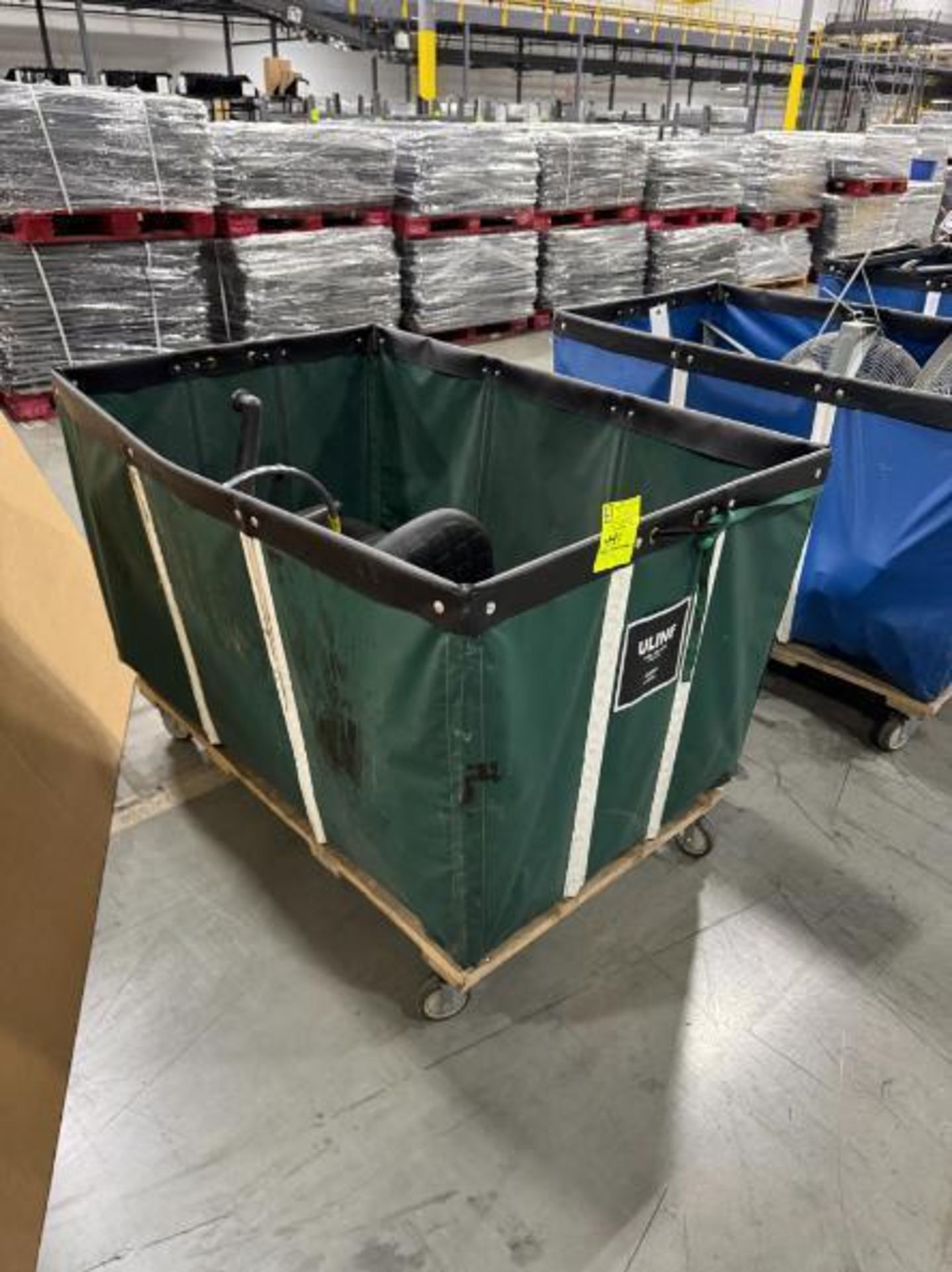 soft bin, on casters, w/ high adjustable cushioned chair - Image 2 of 3