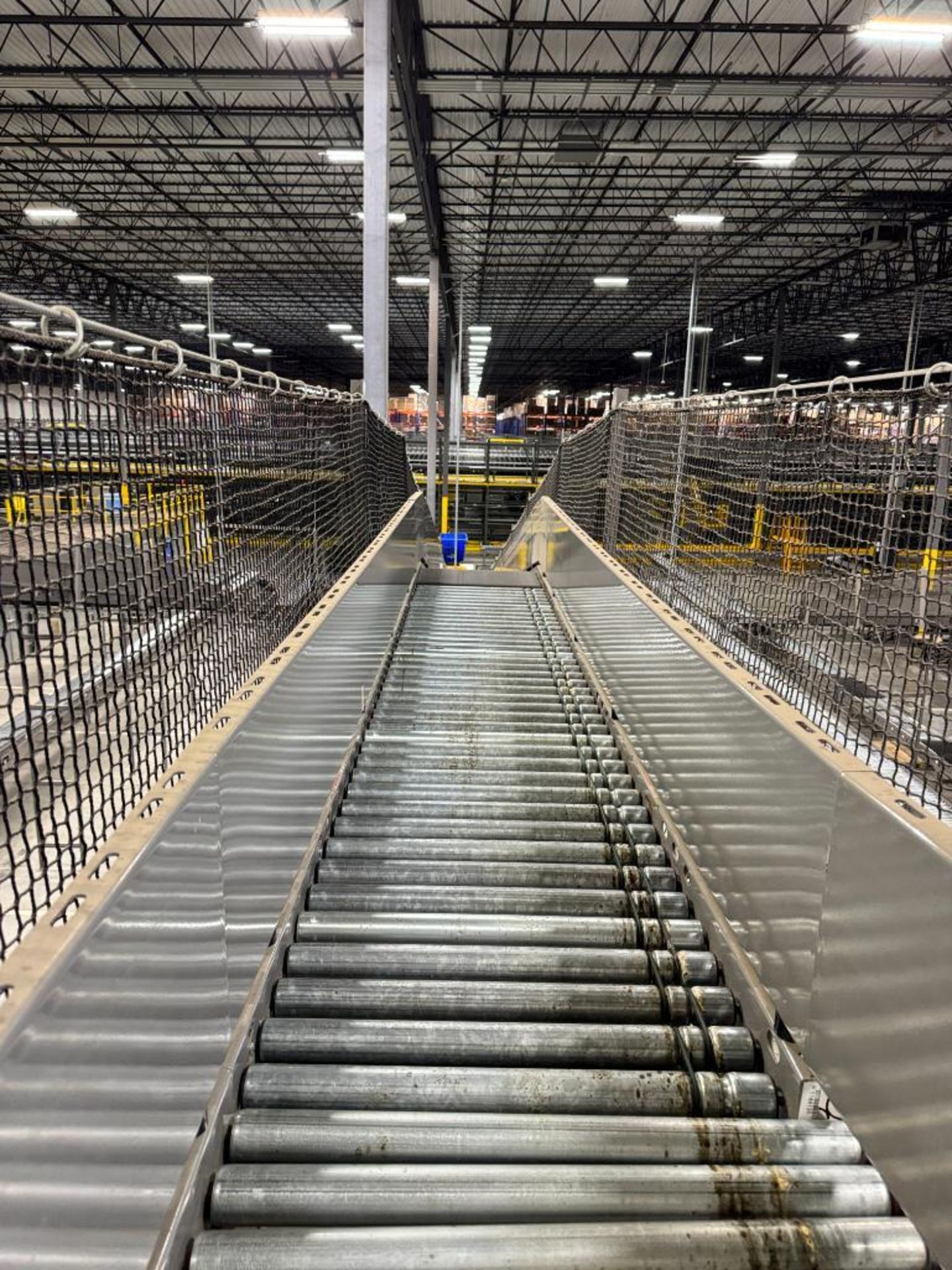 Invata partially powered roller conveyor, on ~16' uprights - Image 3 of 3