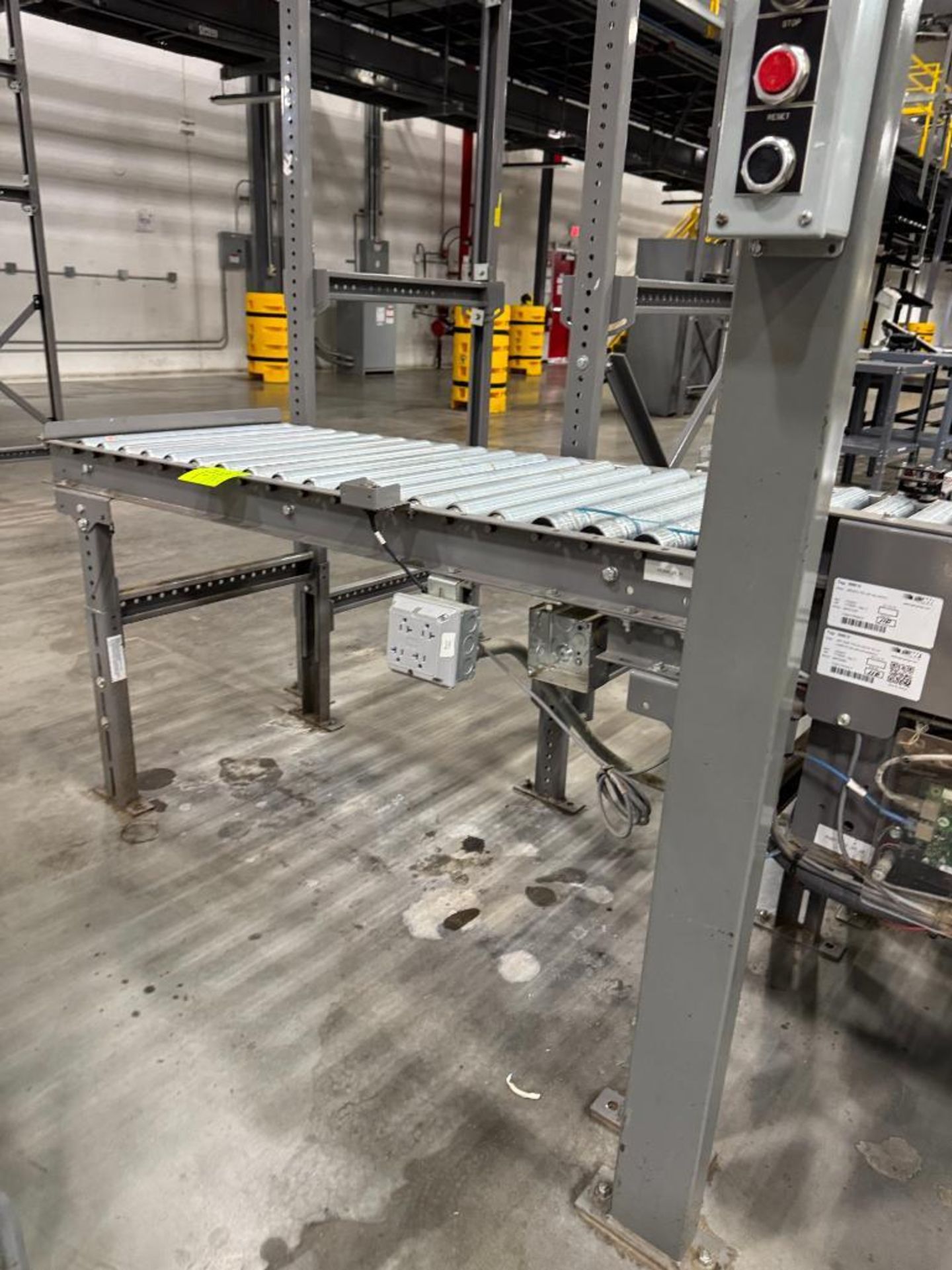 Invata roller conveyor - Image 3 of 3