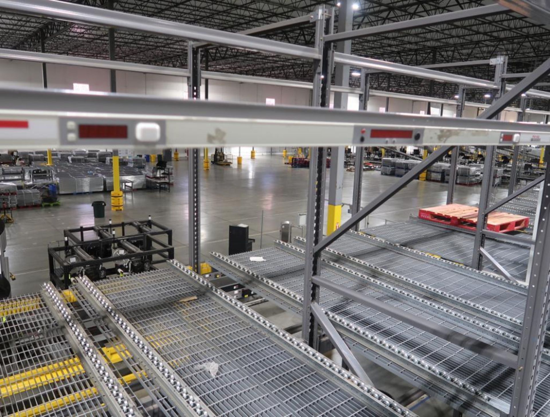 Lightning Pick pick-to light order fulfillment system