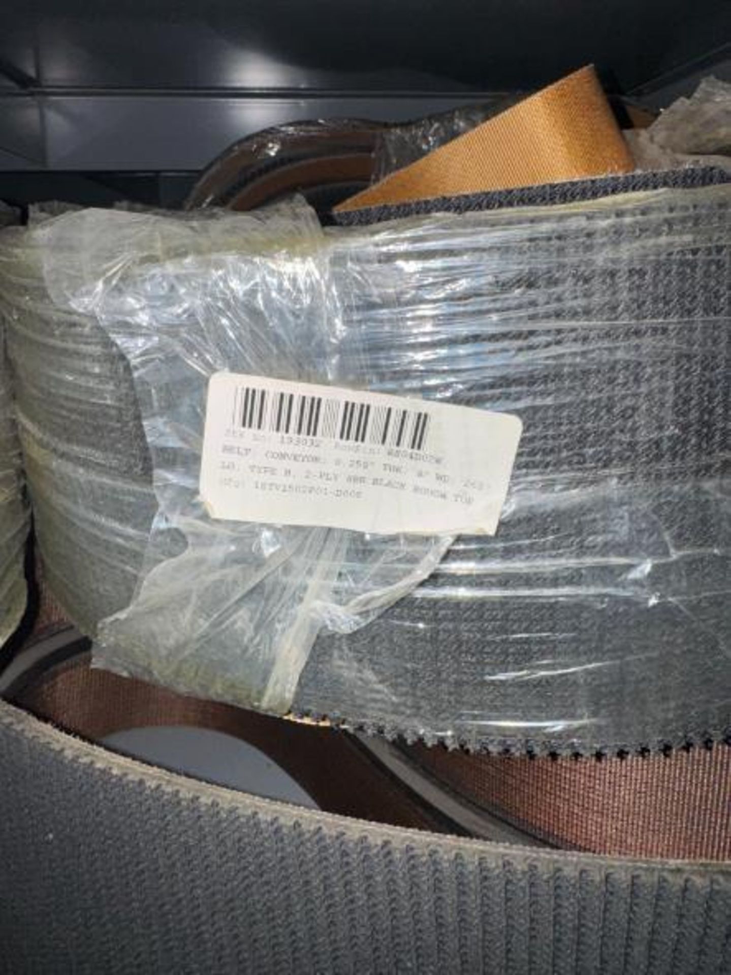 conveyor belt, 27 1/2" & 6" x .258 thick rough surface - Image 4 of 4