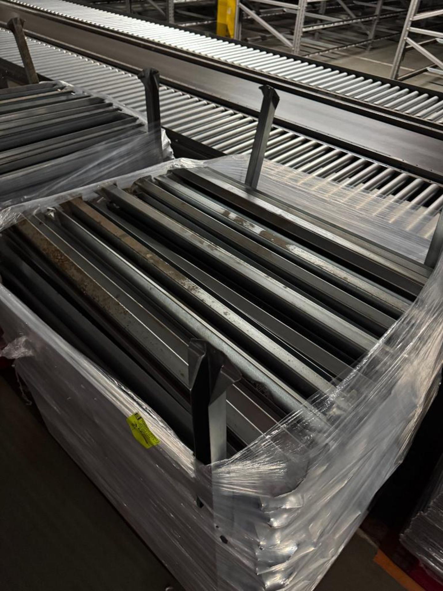 pallets of pallet racking support bars