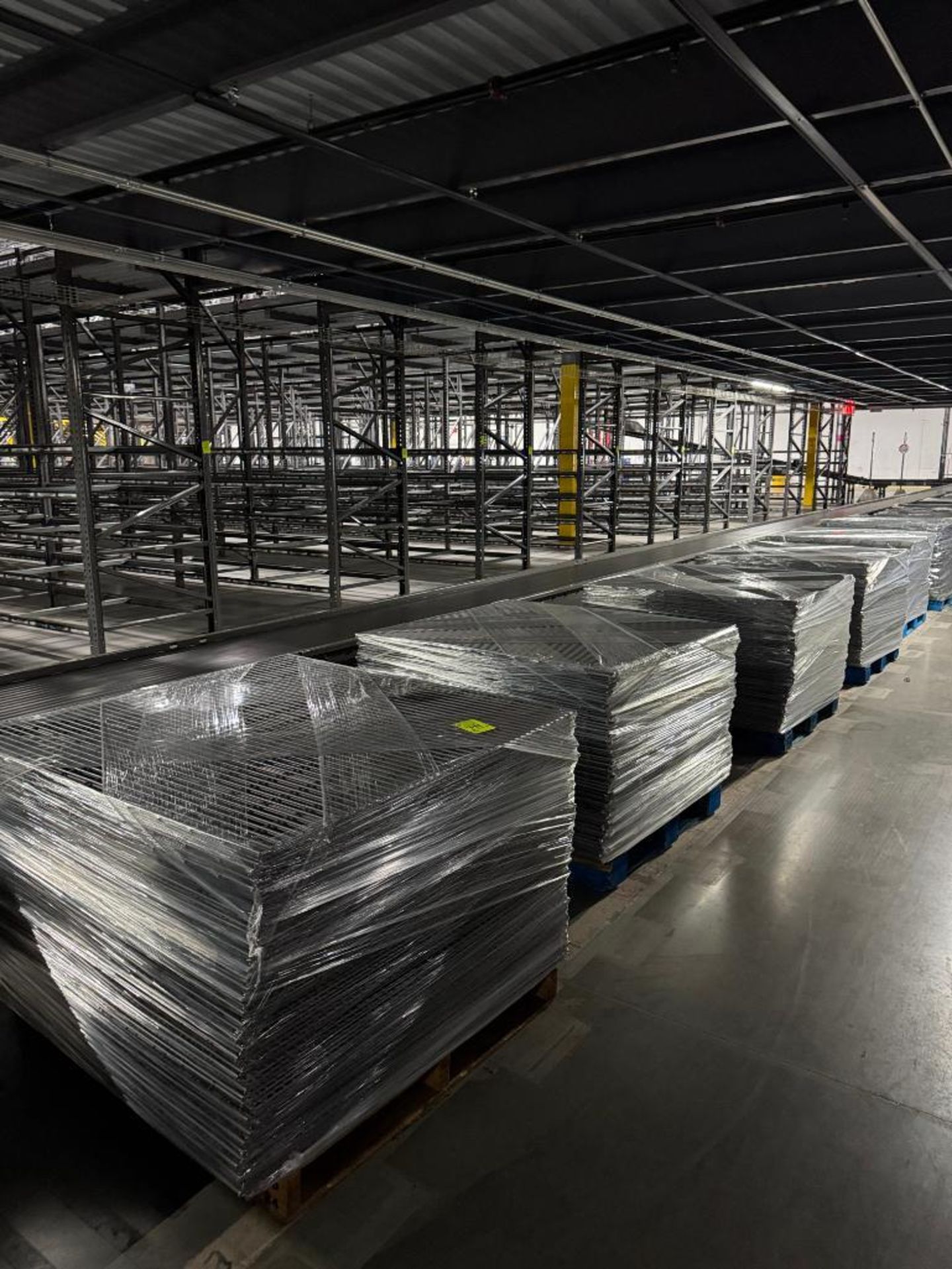 pallets of pallet racking decking - Image 3 of 3