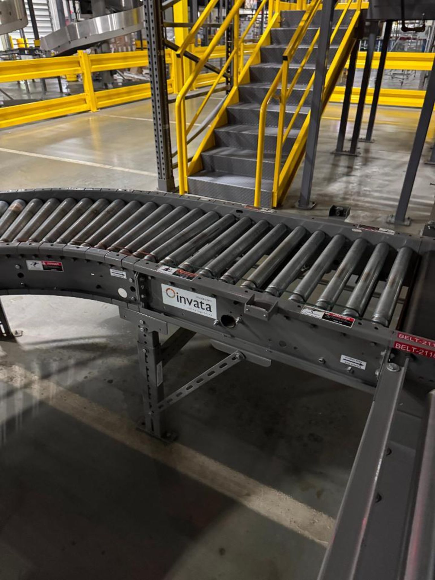 Invata powered roller conveyor w/ 5' bridge & 90 turn - Image 4 of 4