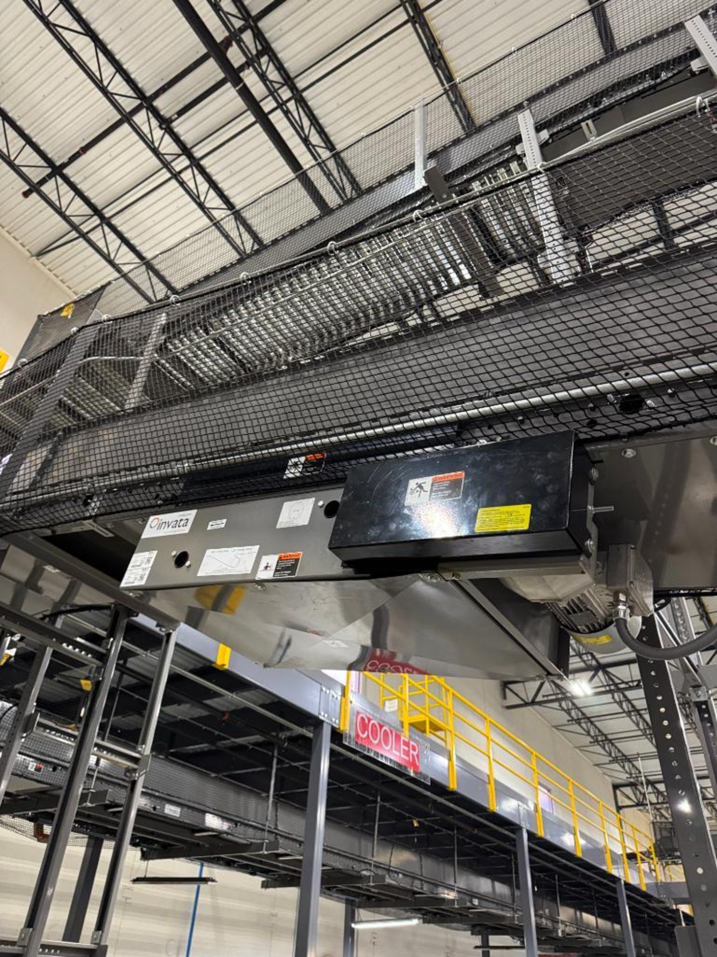 Invata conveyor belt w/ incline - Image 3 of 4