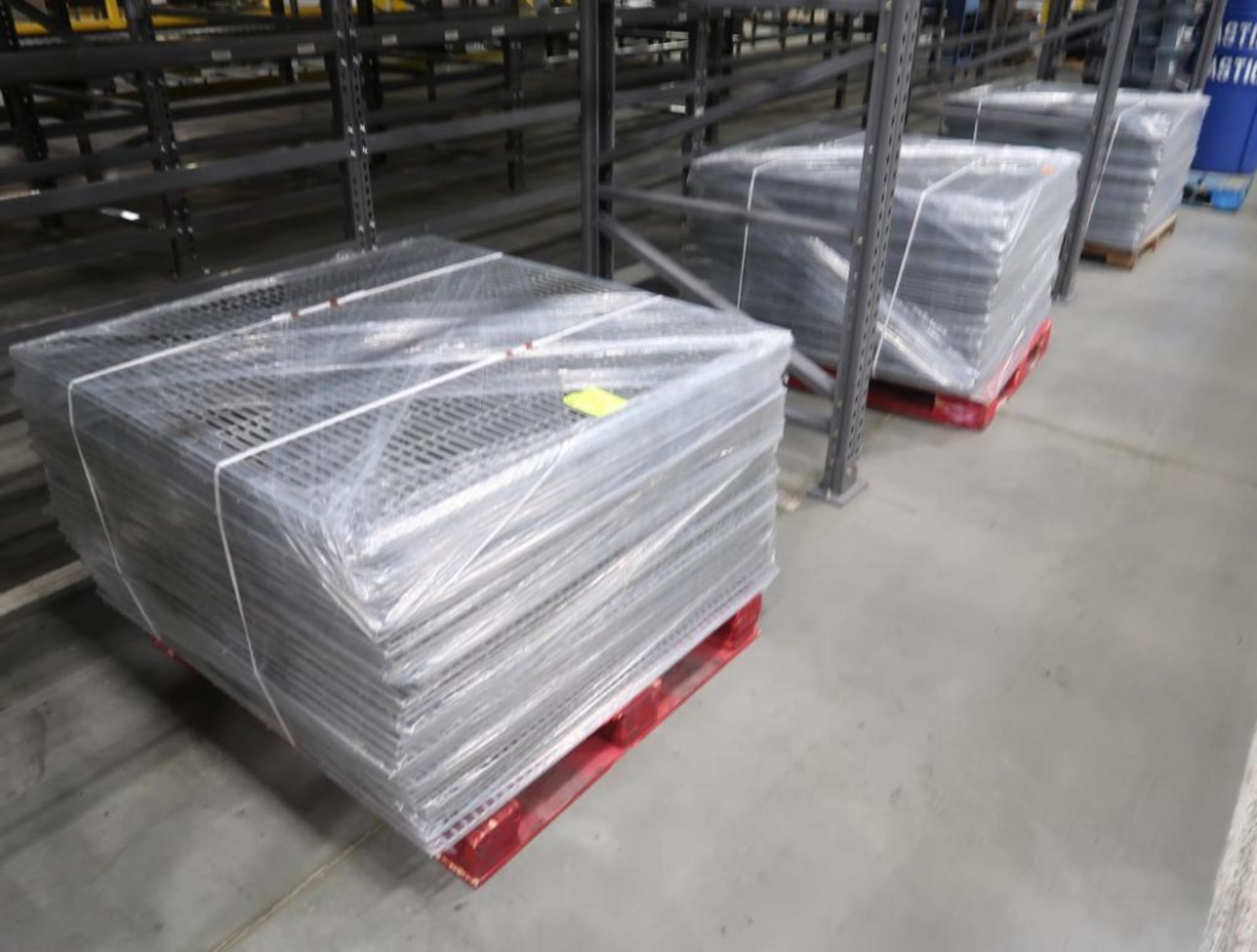 pallets of pallet racking decking