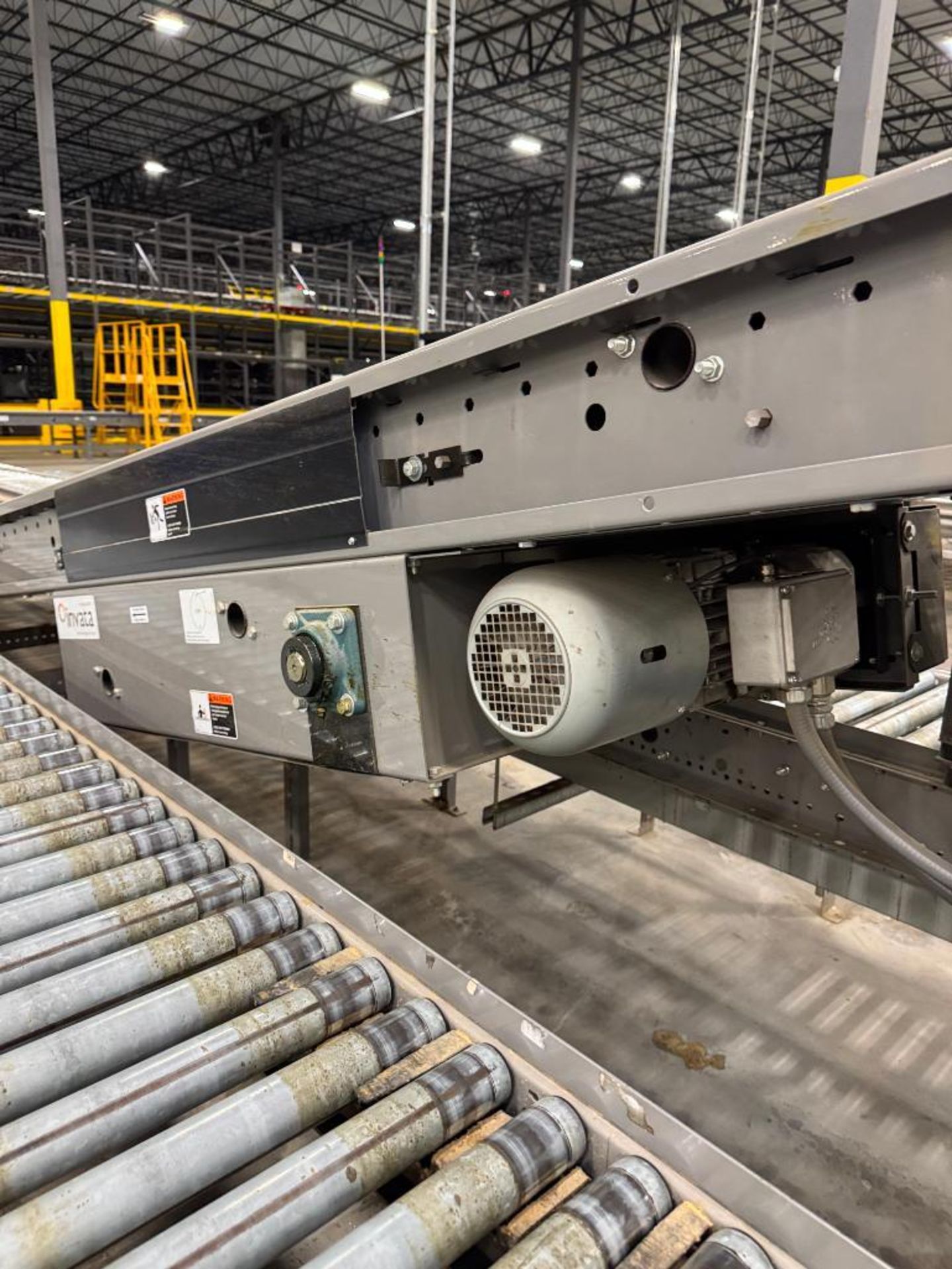 Invata conveyor belt w/ decline - Image 4 of 5