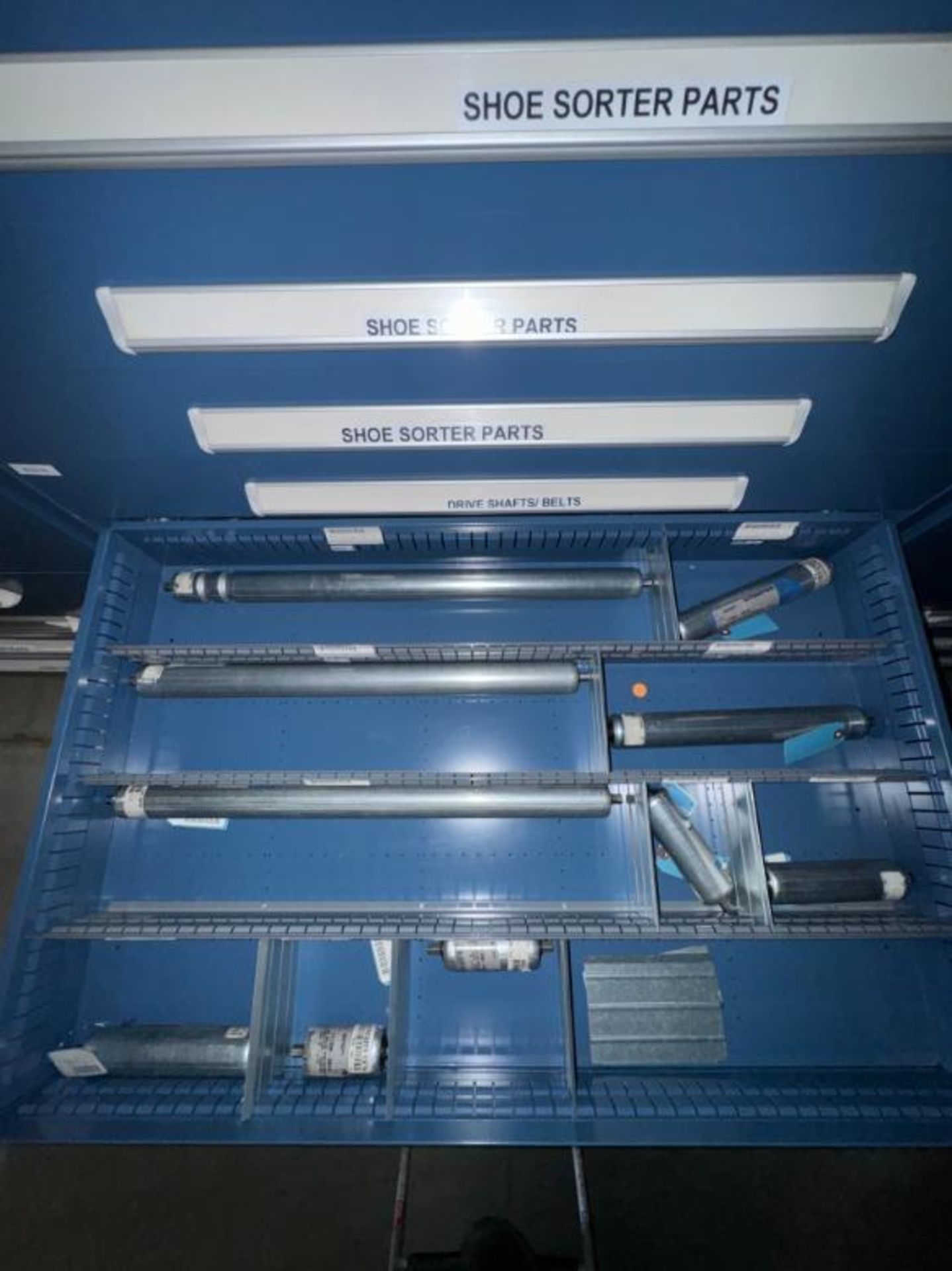 contents of 8) drawers- shoe sorter parts- drive shafts, belts, - Image 4 of 8