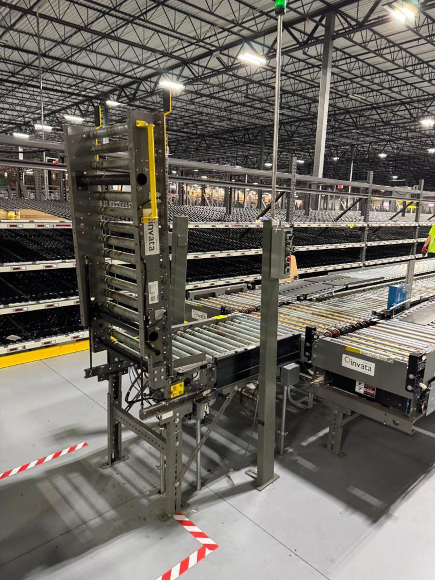 Invata diverter dual roller conveyor - Image 4 of 6