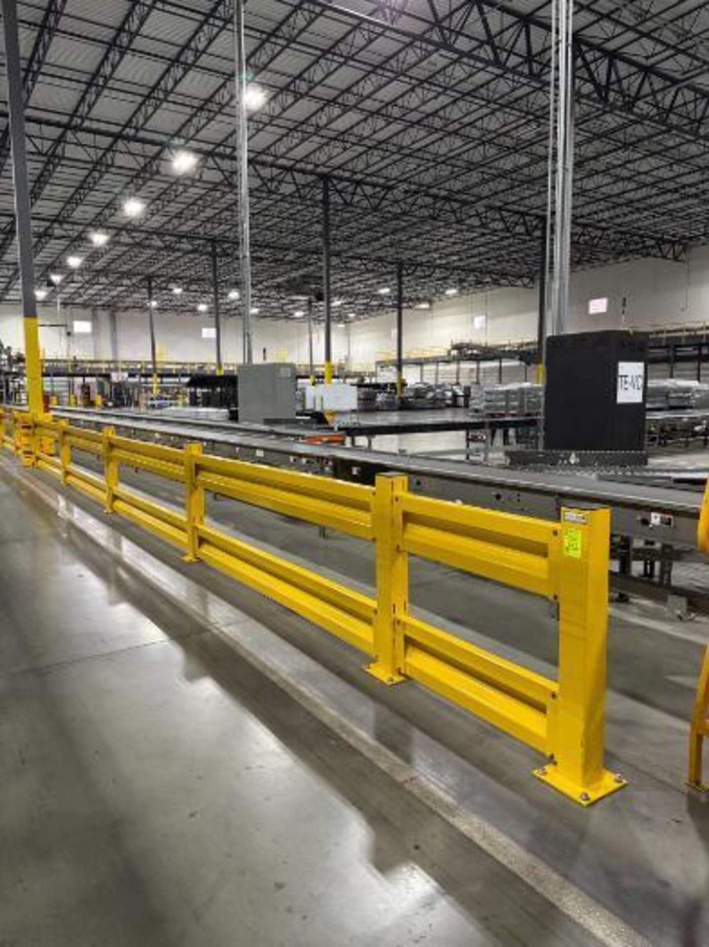 warehouse divider fence, 5) sections - Image 2 of 2