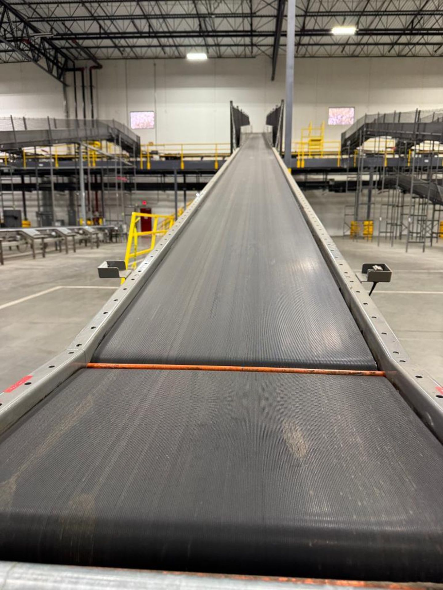 Invata conveyor belt w/ decline