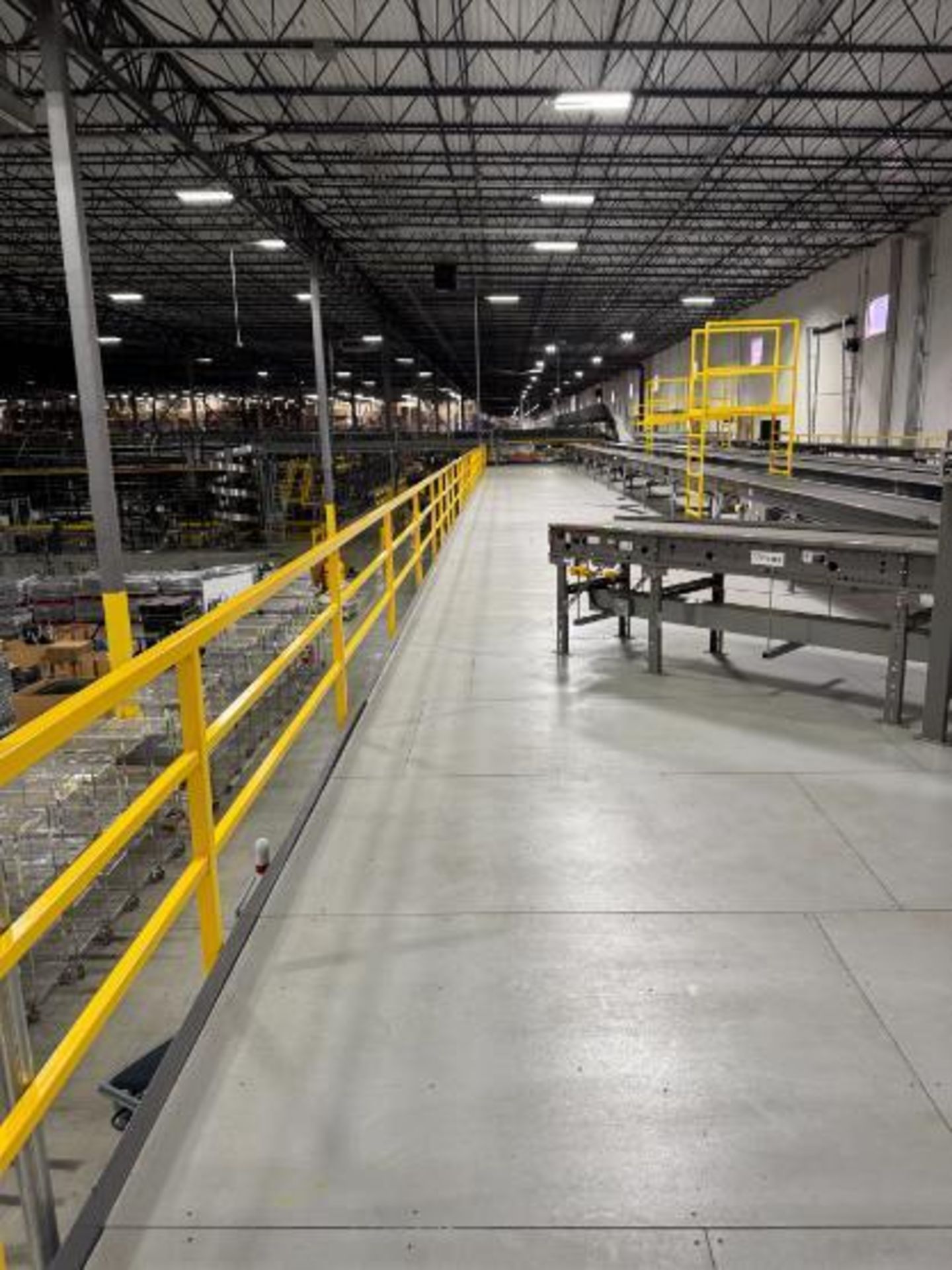 south mezzanine, w/ 2) sets of stairs - Image 17 of 18