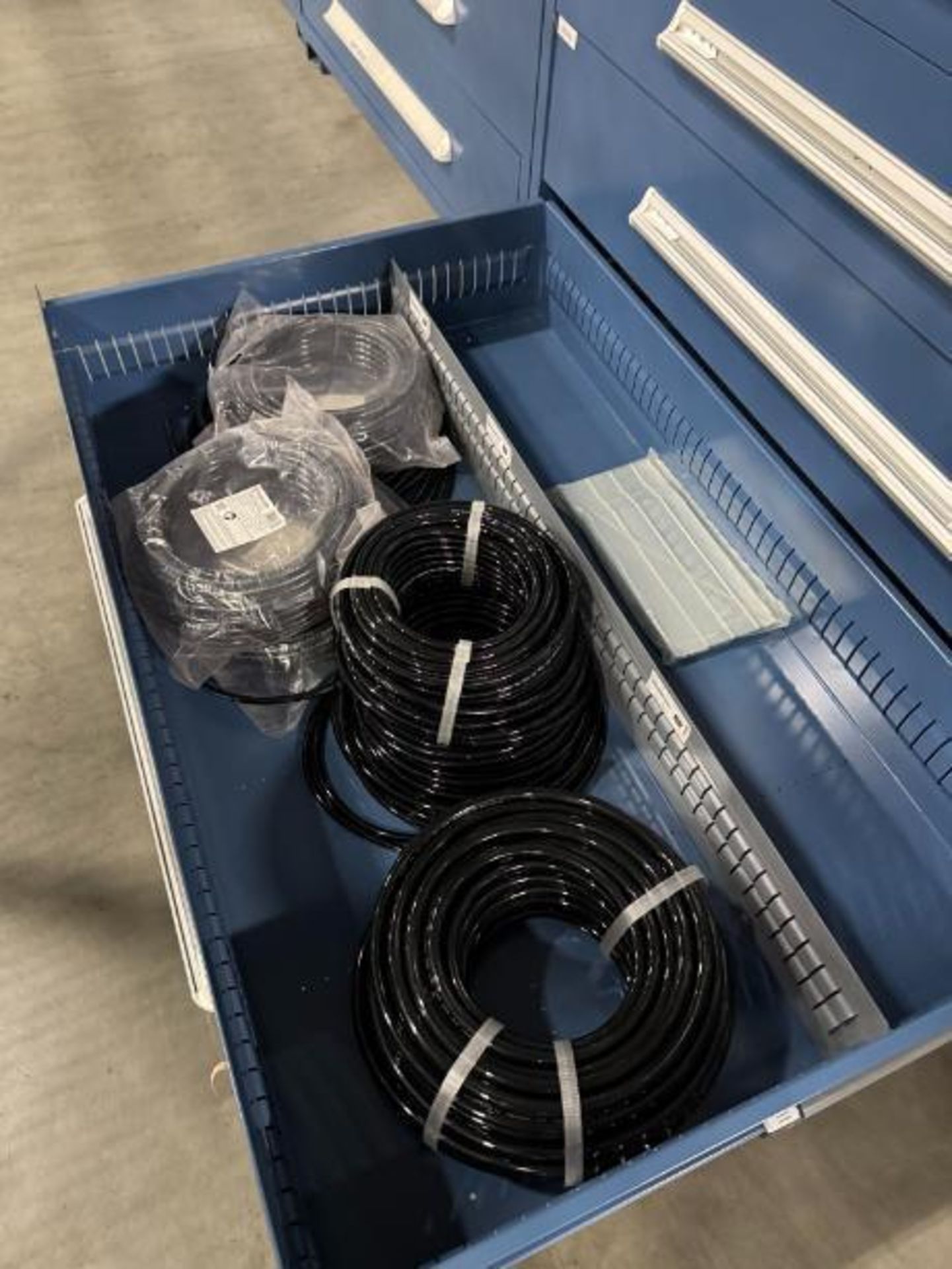 contents of 3) drawers- polyurethane hose, assorted hardware, - Image 6 of 6