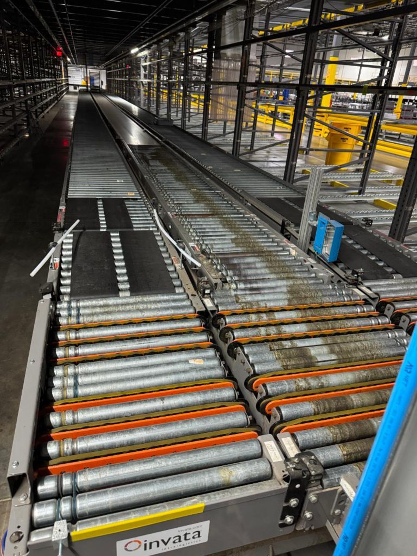 Invata diverter dual roller conveyor