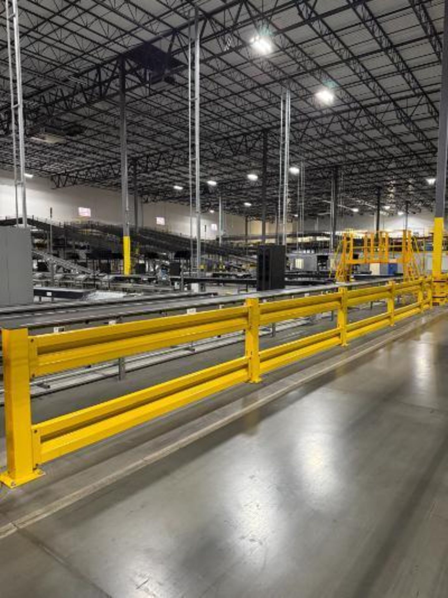 warehouse divider fence, 5) sections