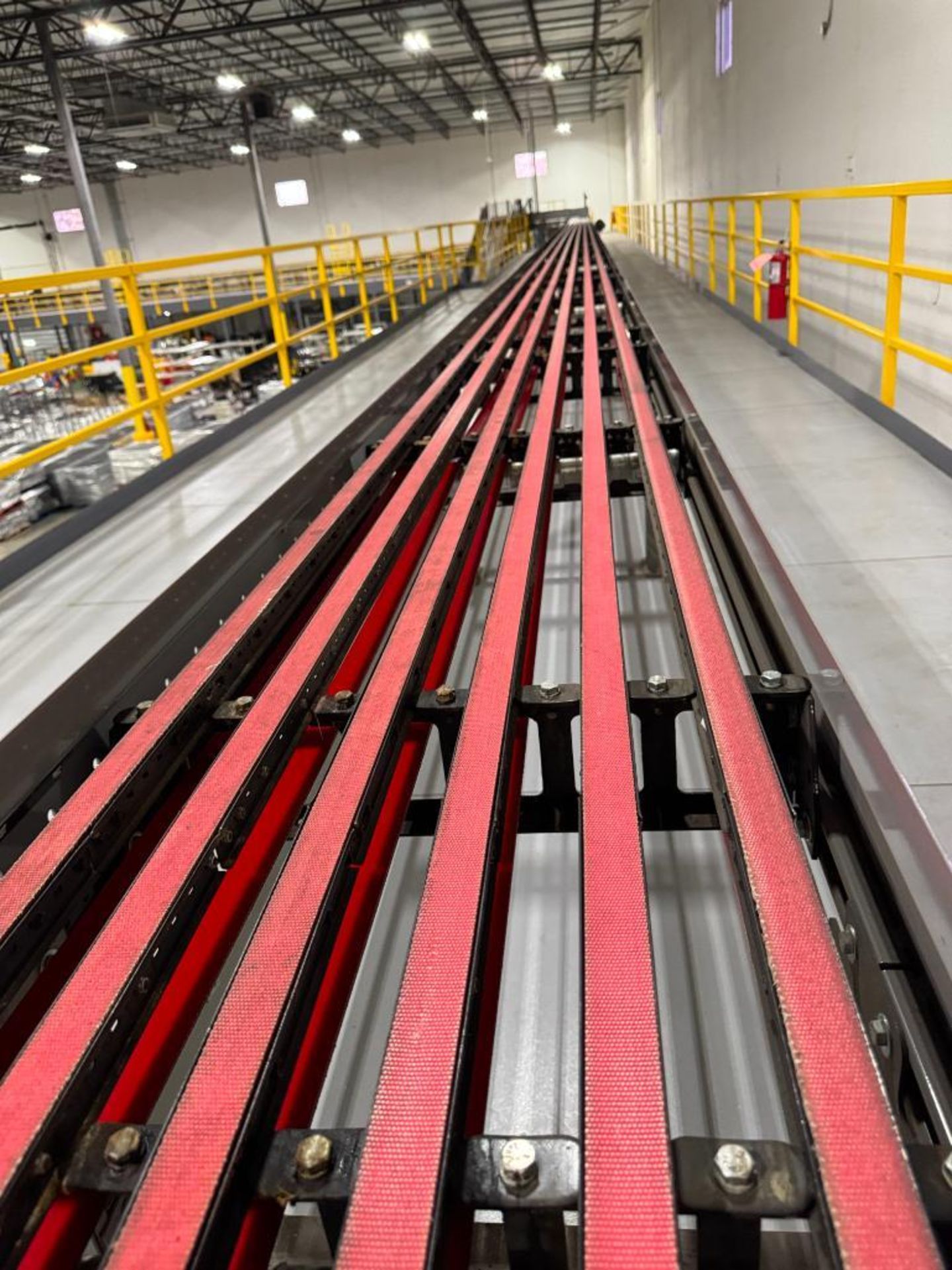 Invata 6-lane conveyor belt - Image 5 of 8