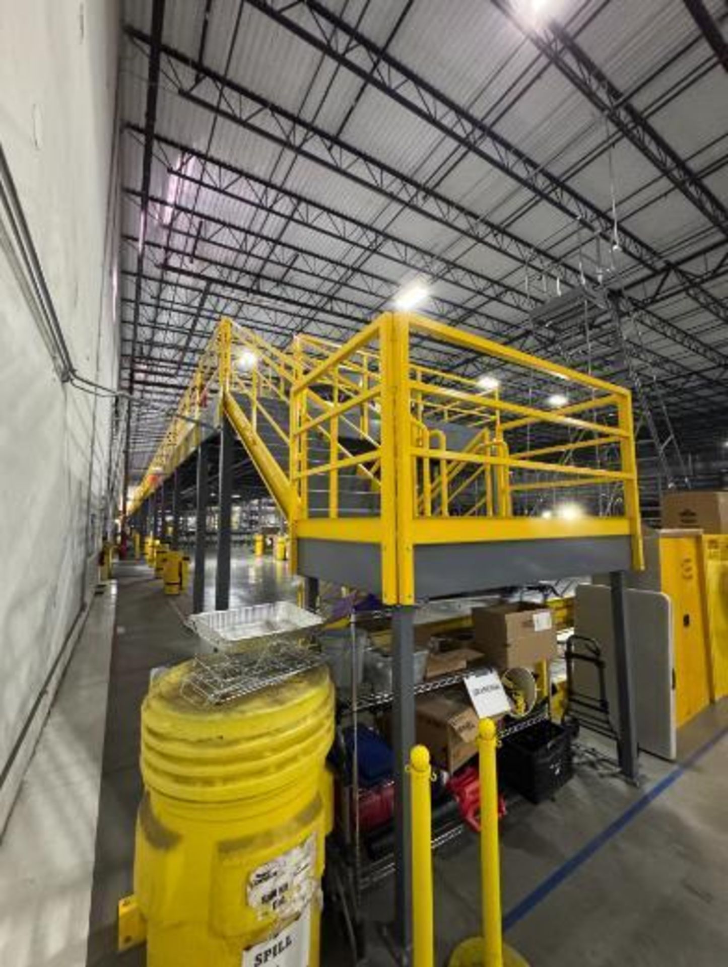 south mezzanine, w/ 2) sets of stairs - Image 15 of 18