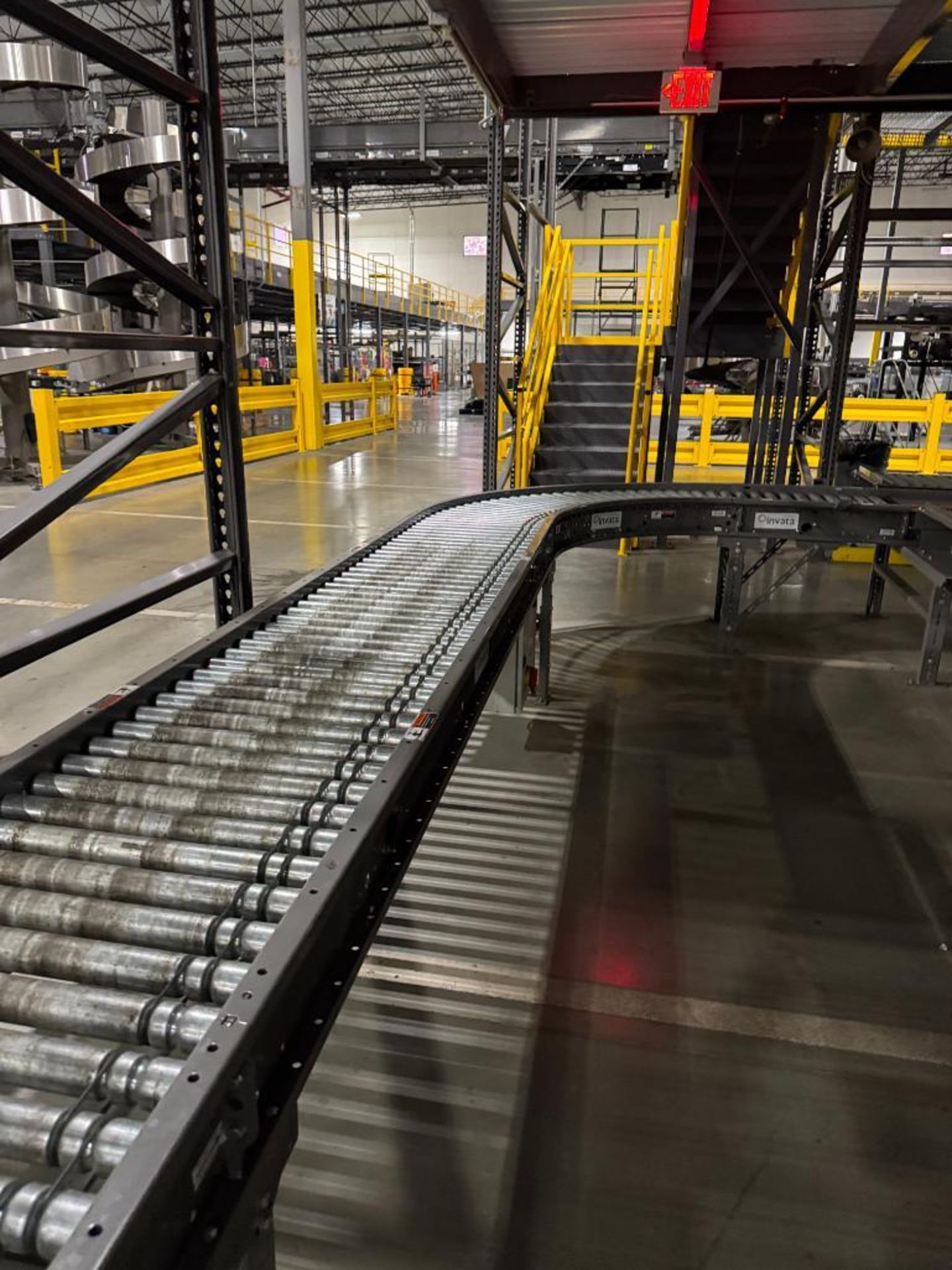 Invata powered roller conveyor w/ 5' bridge & 90 turn - Image 2 of 4