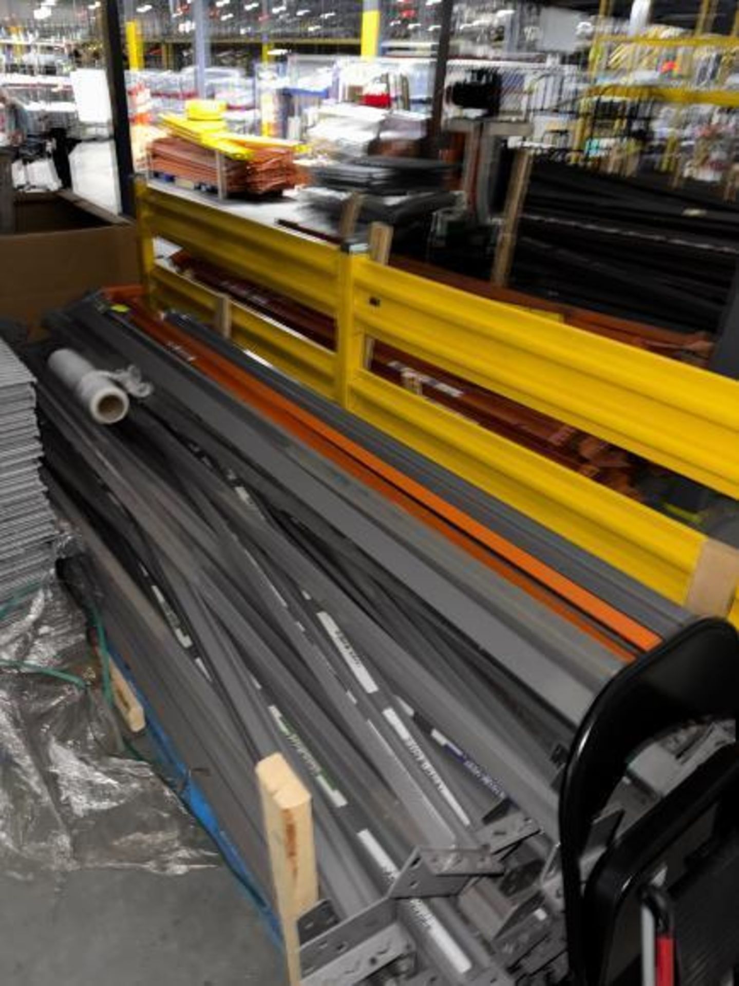 pallet of pallet racking beams - Image 2 of 2