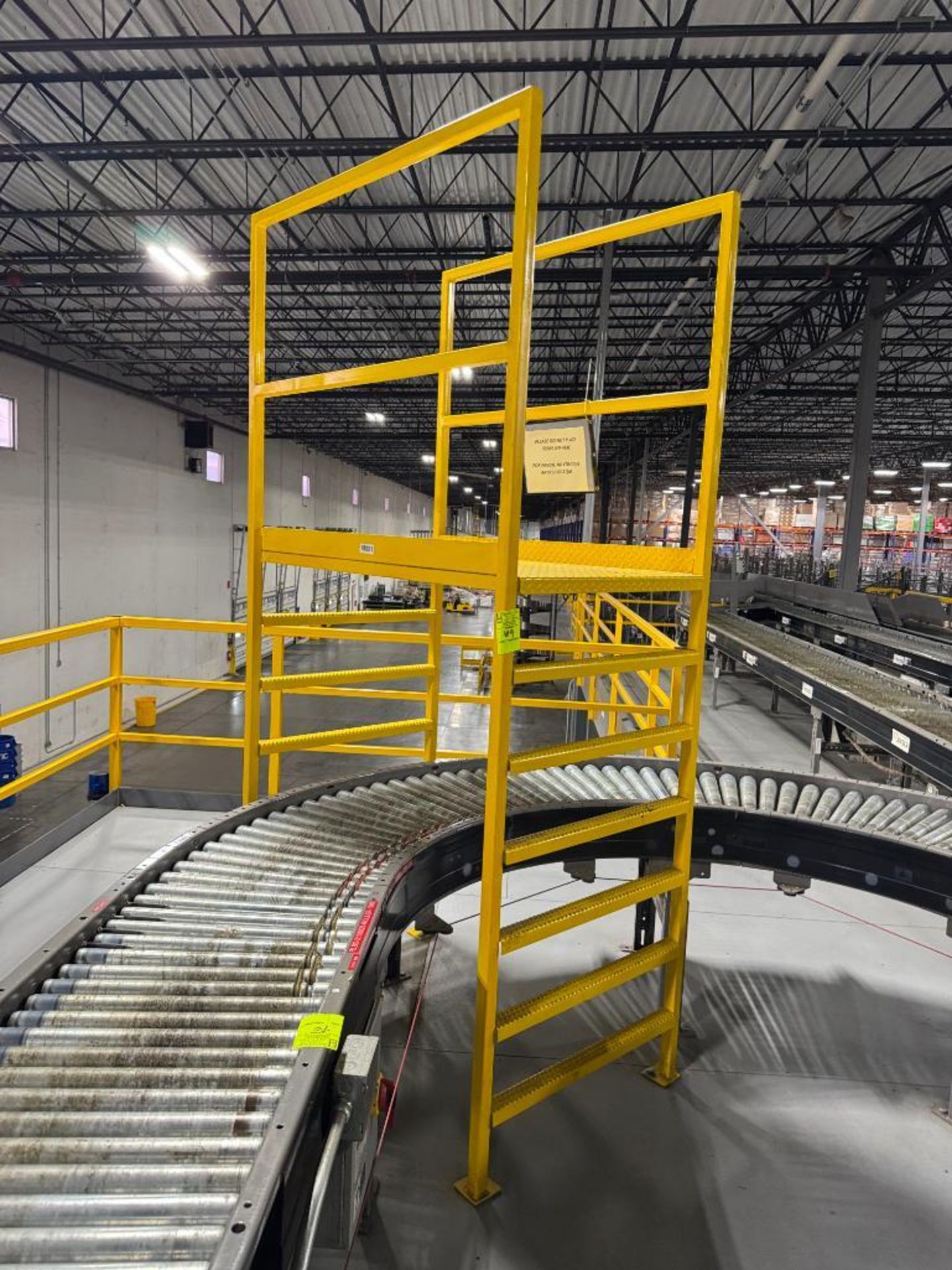 conveyor crossover