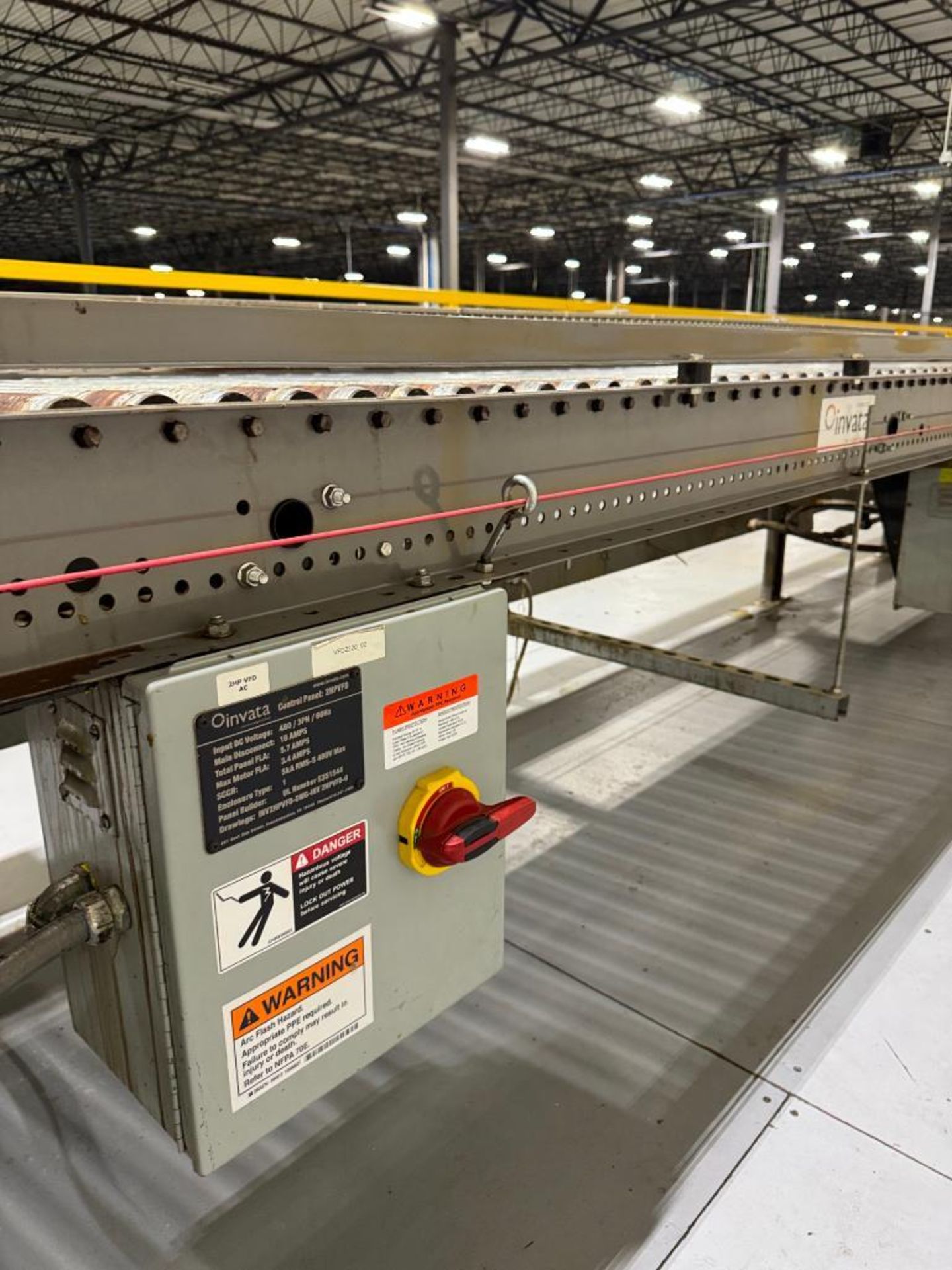 Invata partially powered roller conveyor w/ box straightener - Image 3 of 4