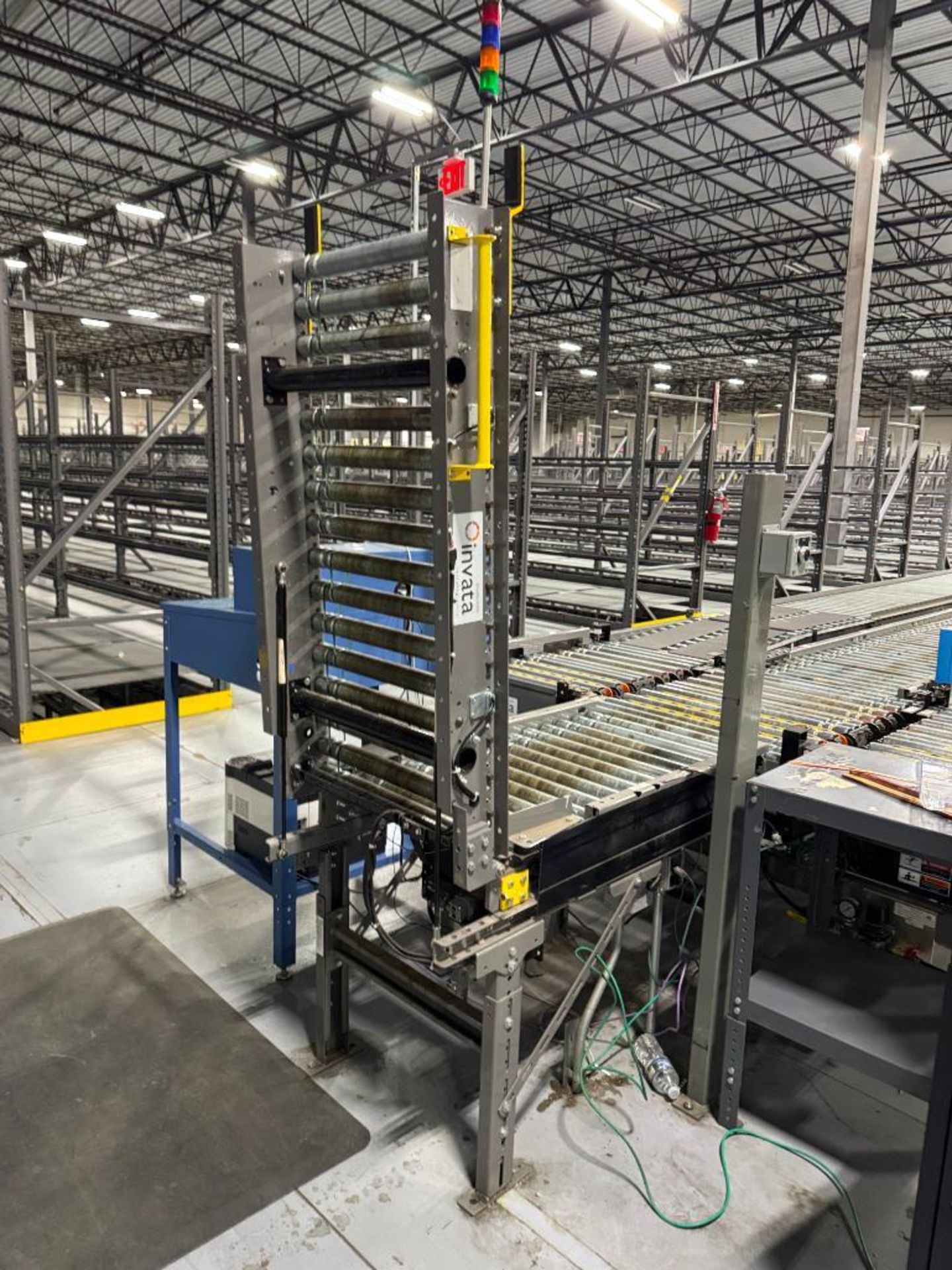 Invata diverter dual roller conveyor - Image 5 of 6