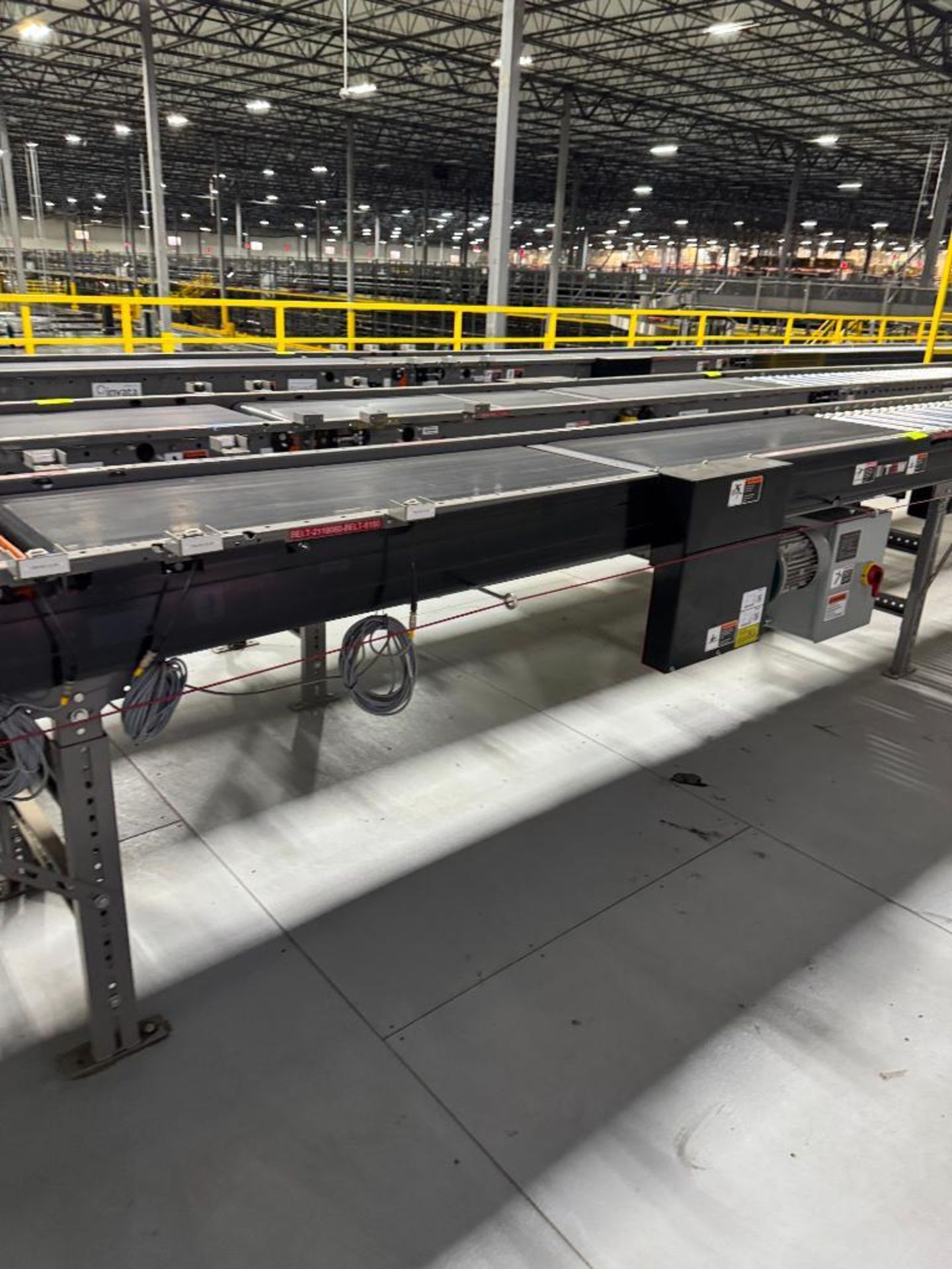 Invata powered roller conveyor - Image 3 of 4