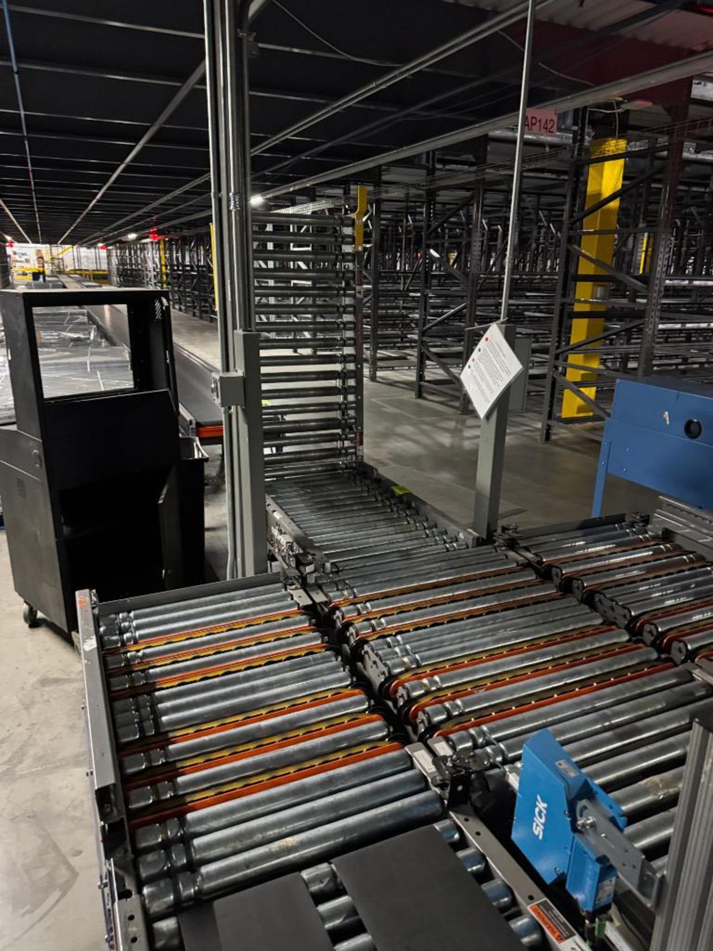Invata diverter dual roller conveyor