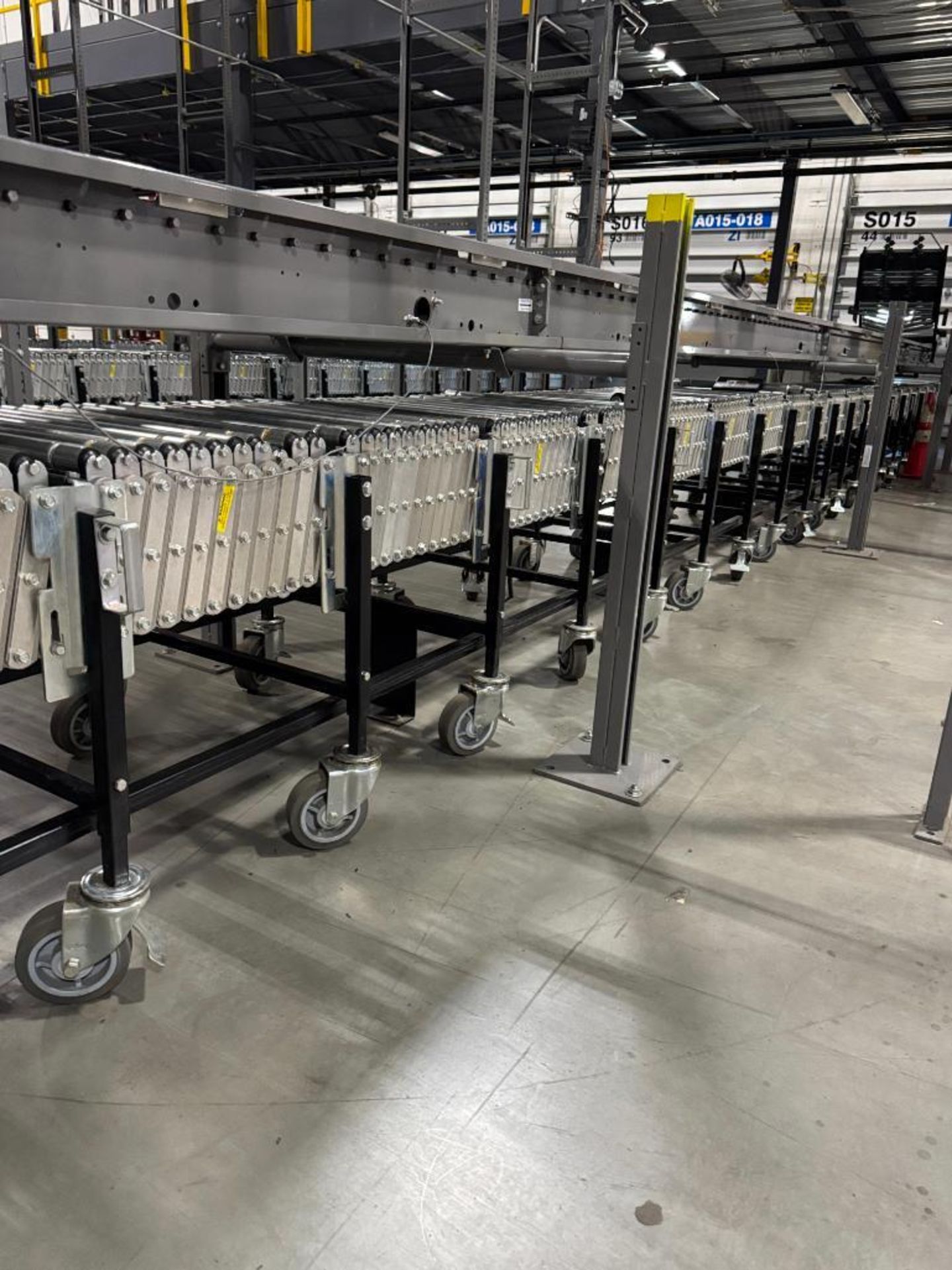 BestFlex collapsable conver belt w/ PowerTrax cart - Image 3 of 4