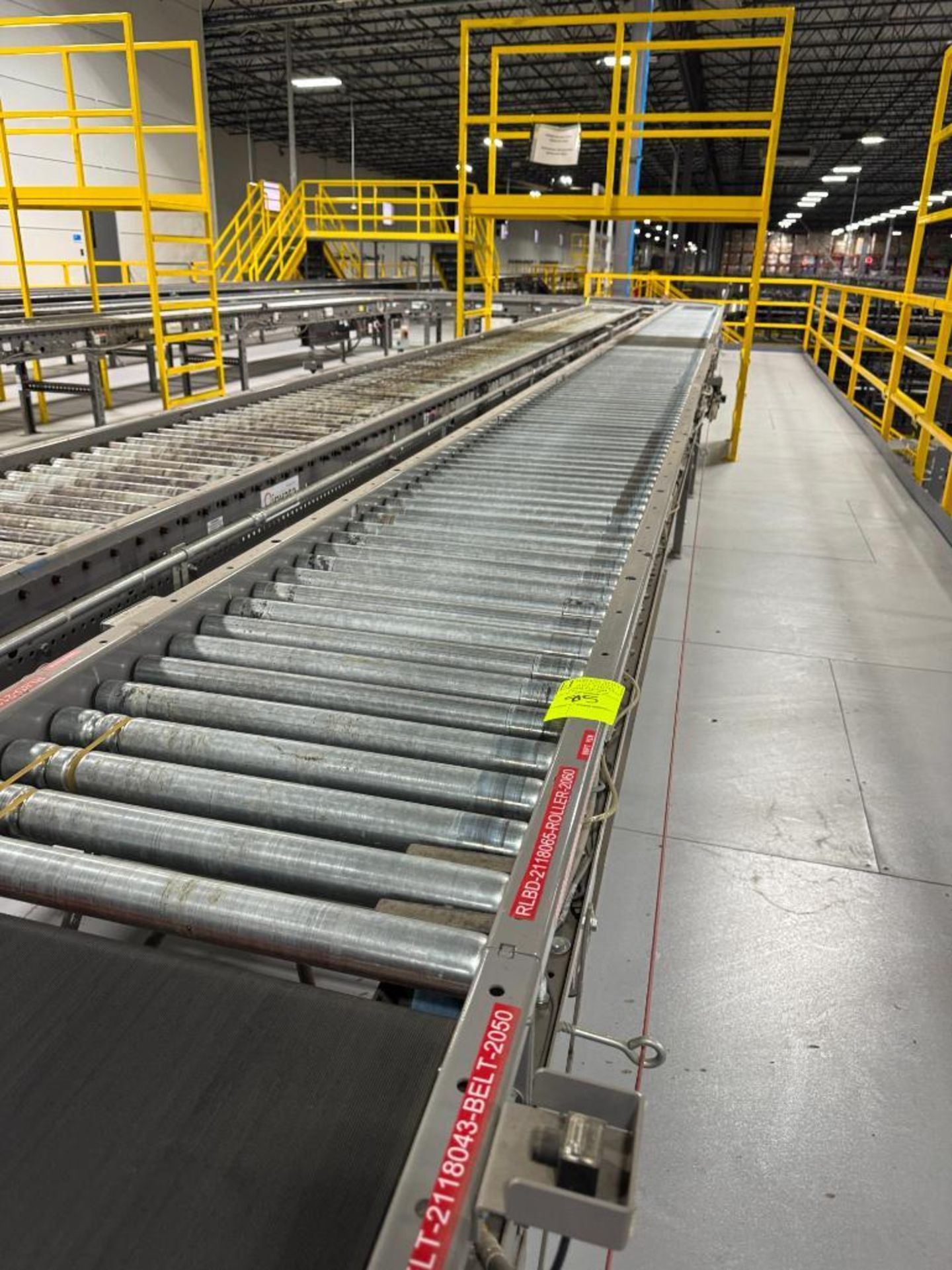 Invata partially powered roller conveyor