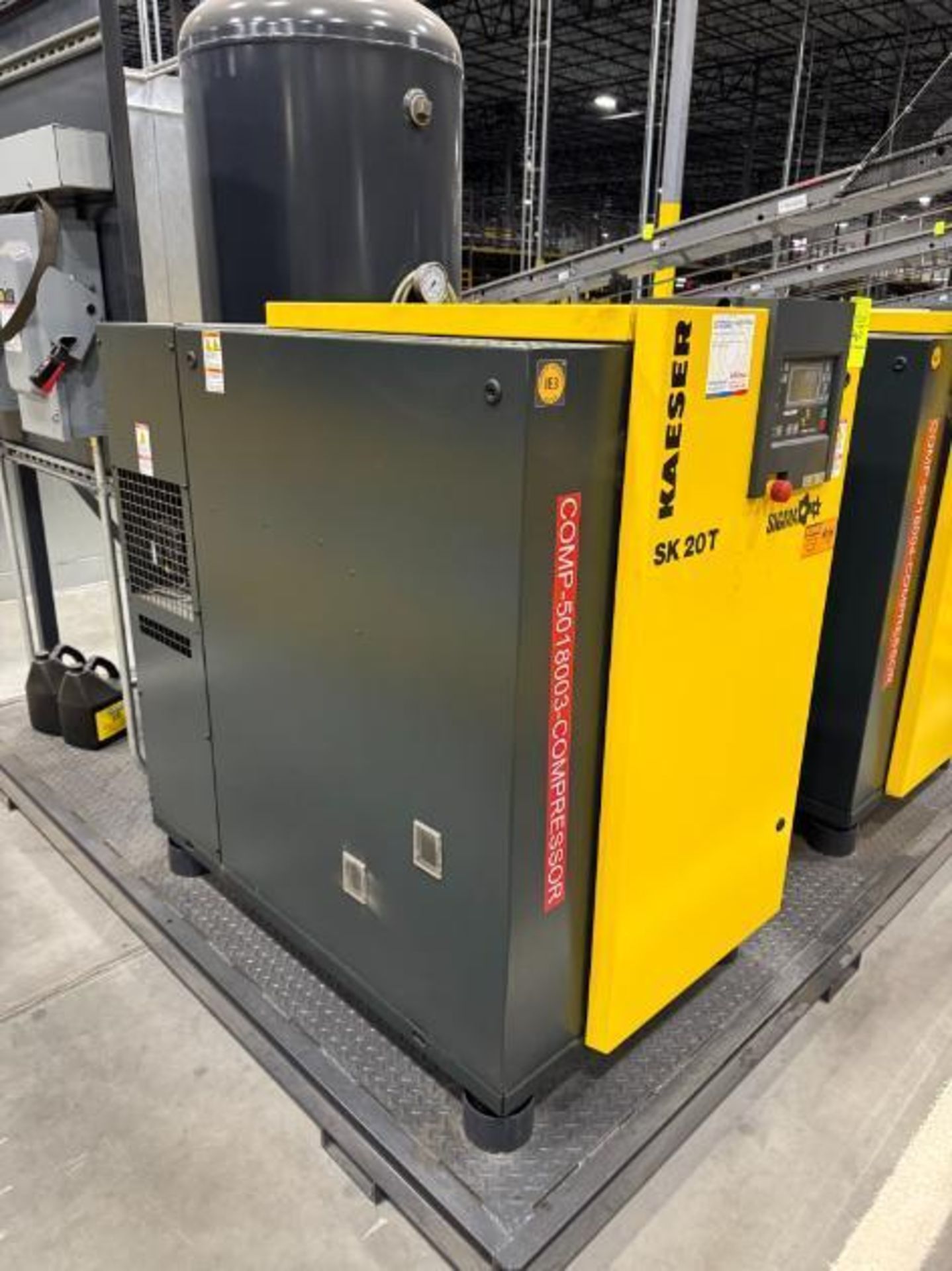 Kaeser rotary screw air compressor, w/ built-in dryer - Image 3 of 4