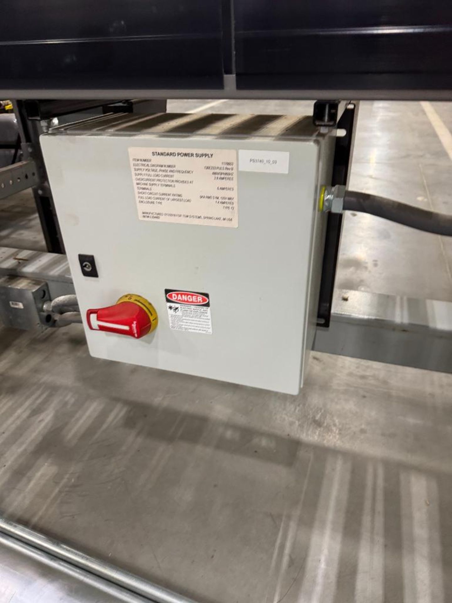 Invata partially powered roller conveyor w/ merger - Image 4 of 4
