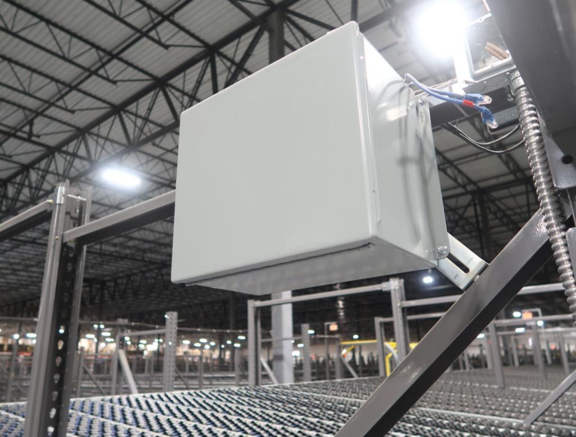 Lightning Pick pick-to light order fulfillment system - Image 3 of 4