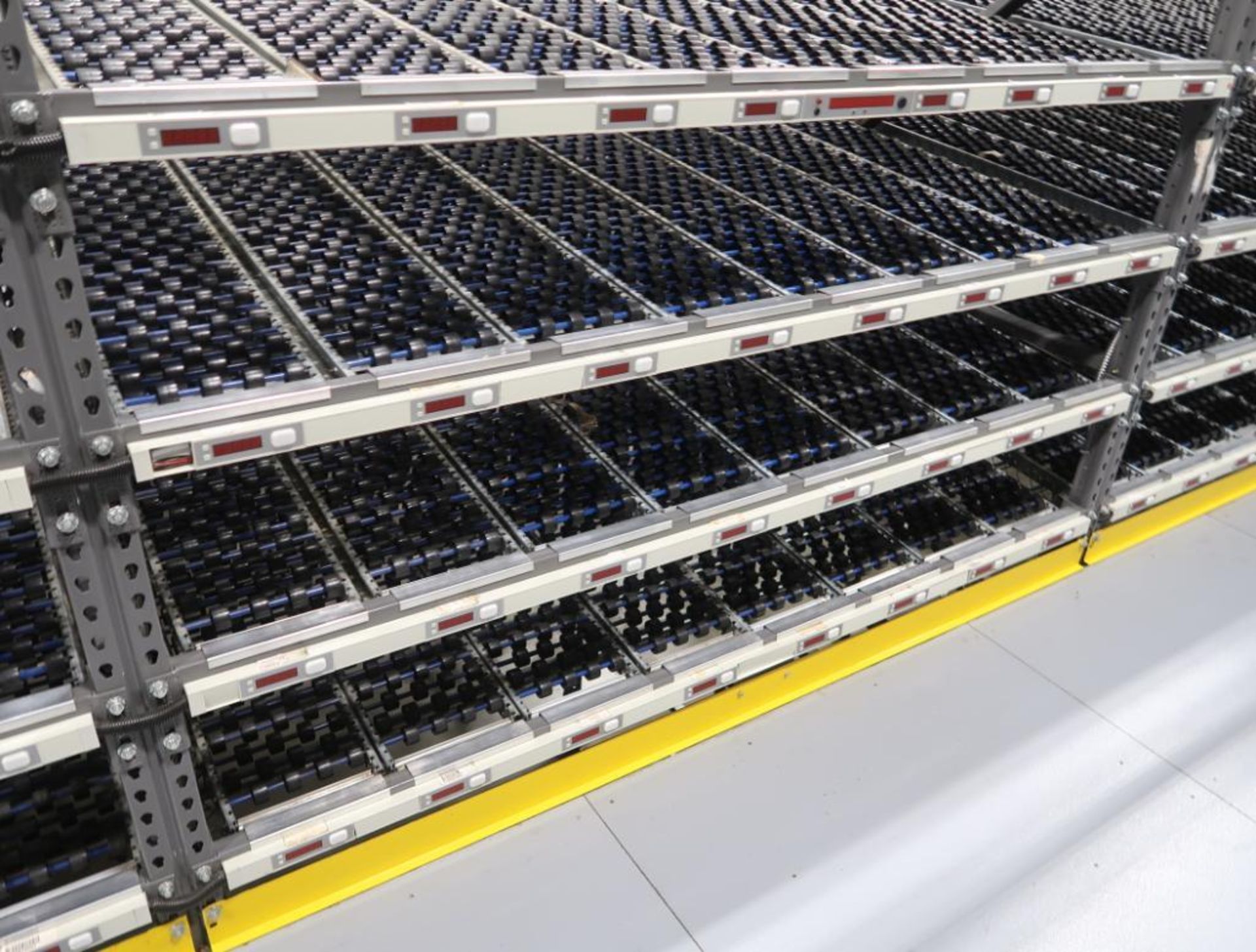 Lightning Pick pick-to light order fulfillment system