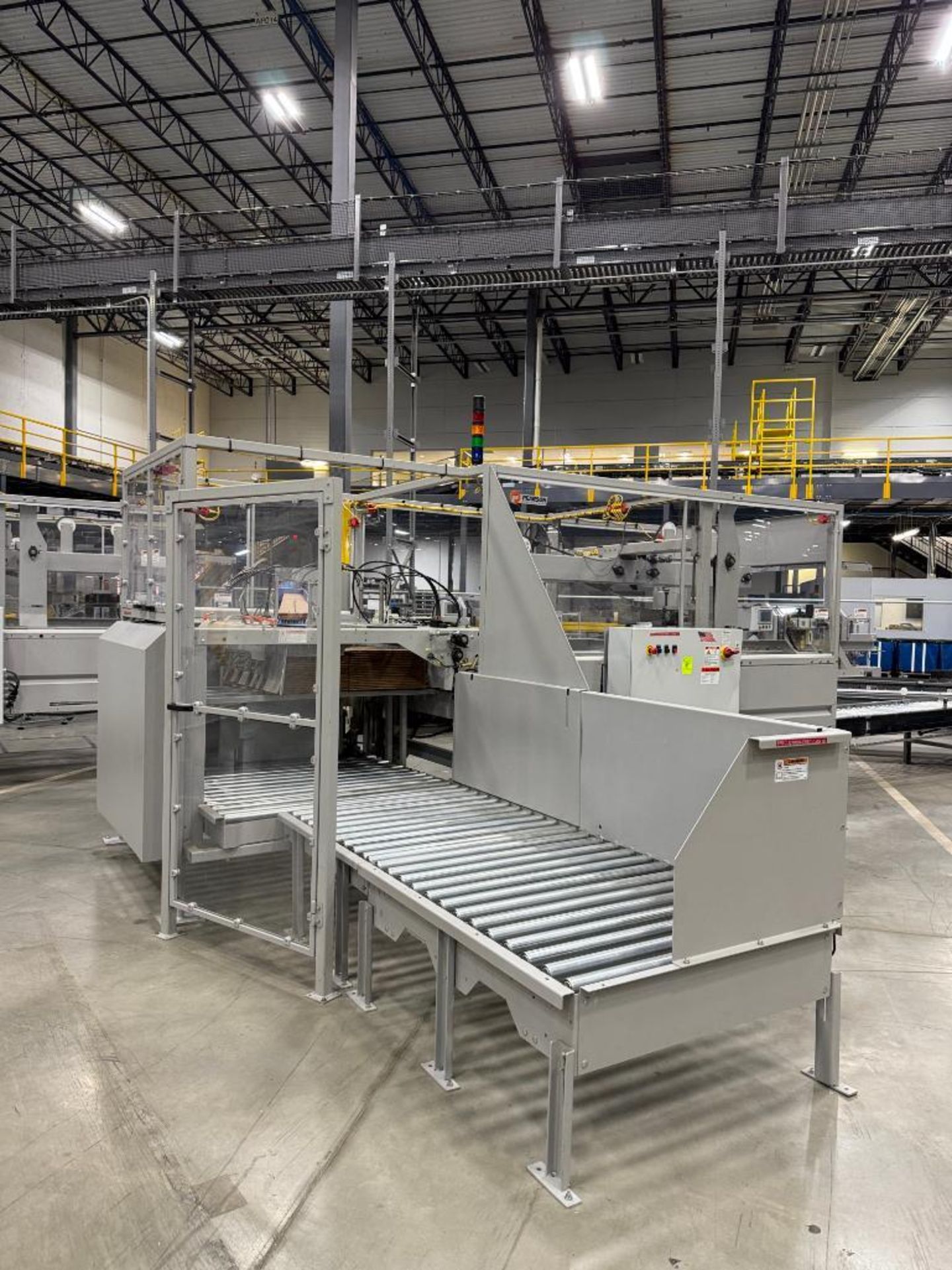 Pearson Packaging case erector, cardboard box builder - Image 2 of 7