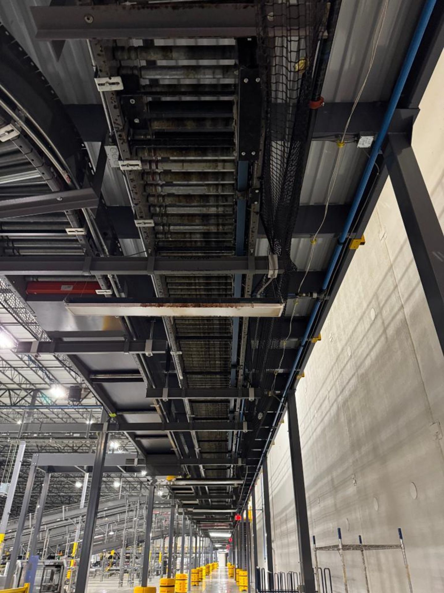 Invata partially powered roller conveyor