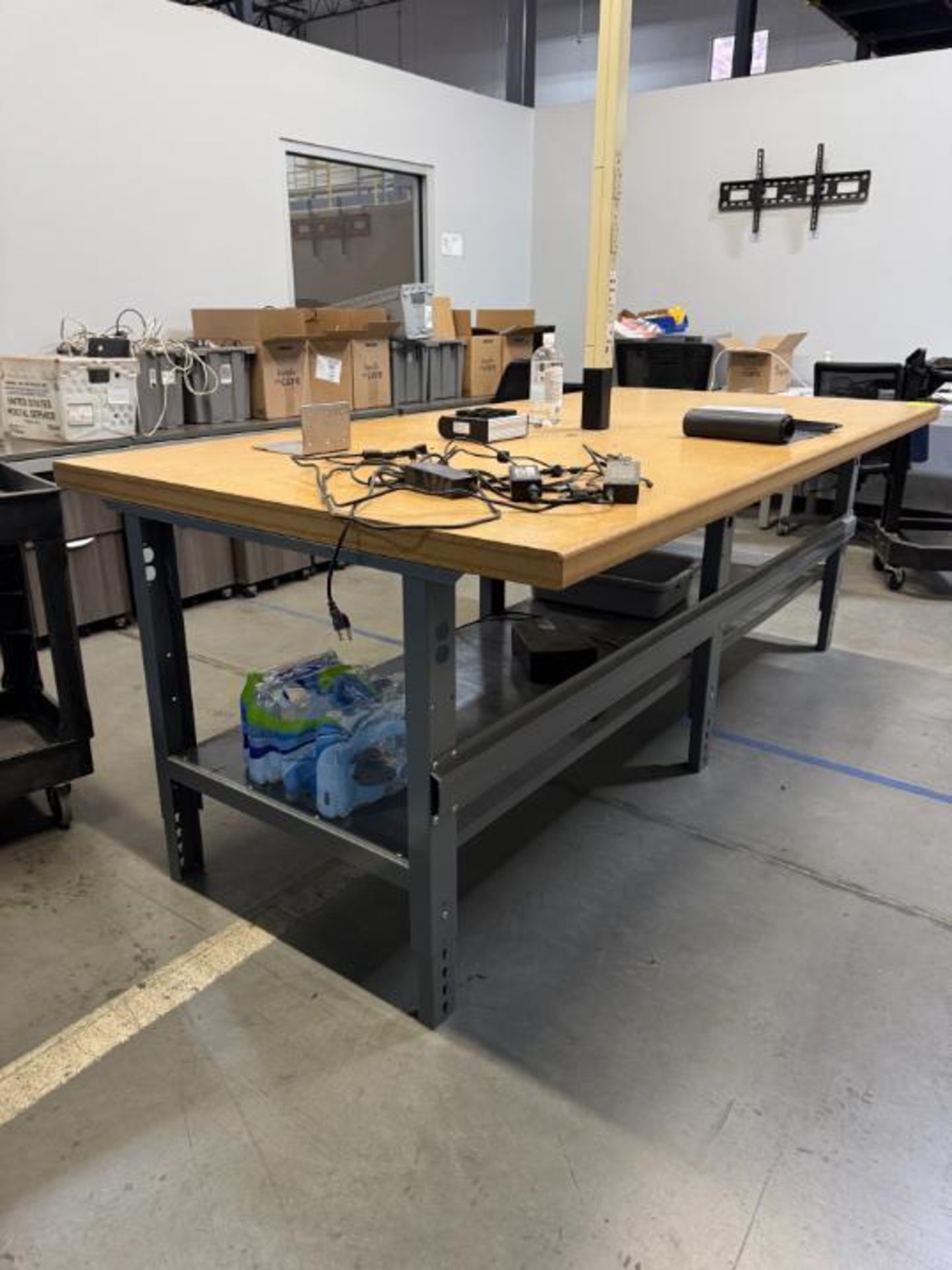 heavy duty work table- steel base w/ 2 1/8" thick top - Image 3 of 3