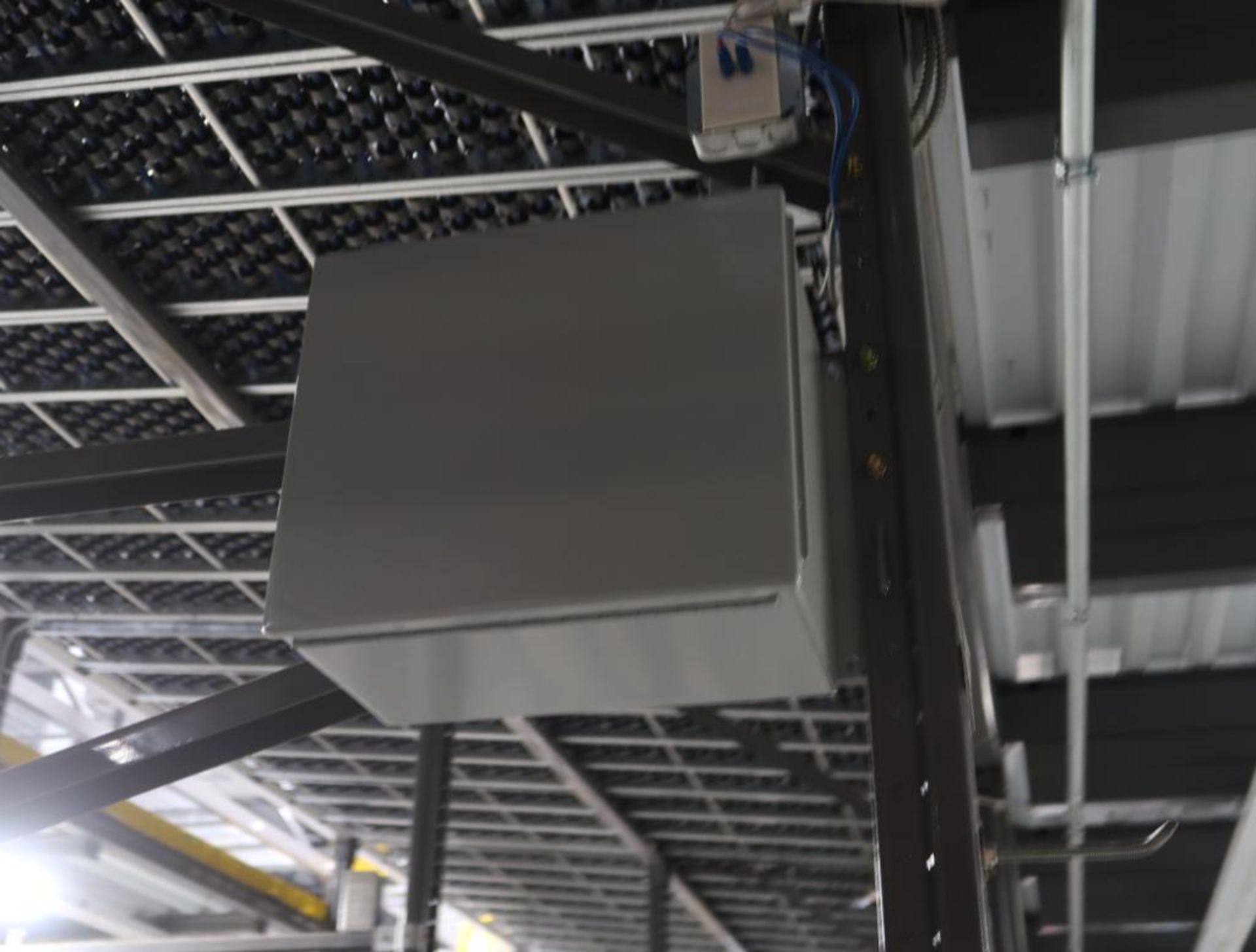 Lightning Pick pick-to light order fulfillment system - Image 4 of 4