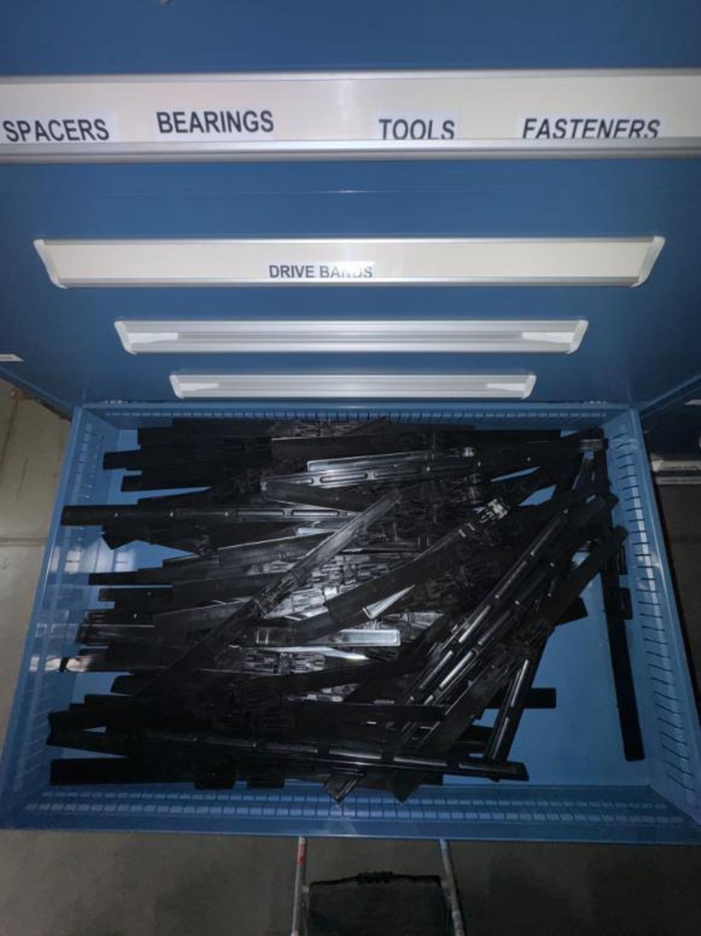 contents of 9) drawers- AmbaFlex spiralveyor parts- bearings, spacers, - Image 5 of 7