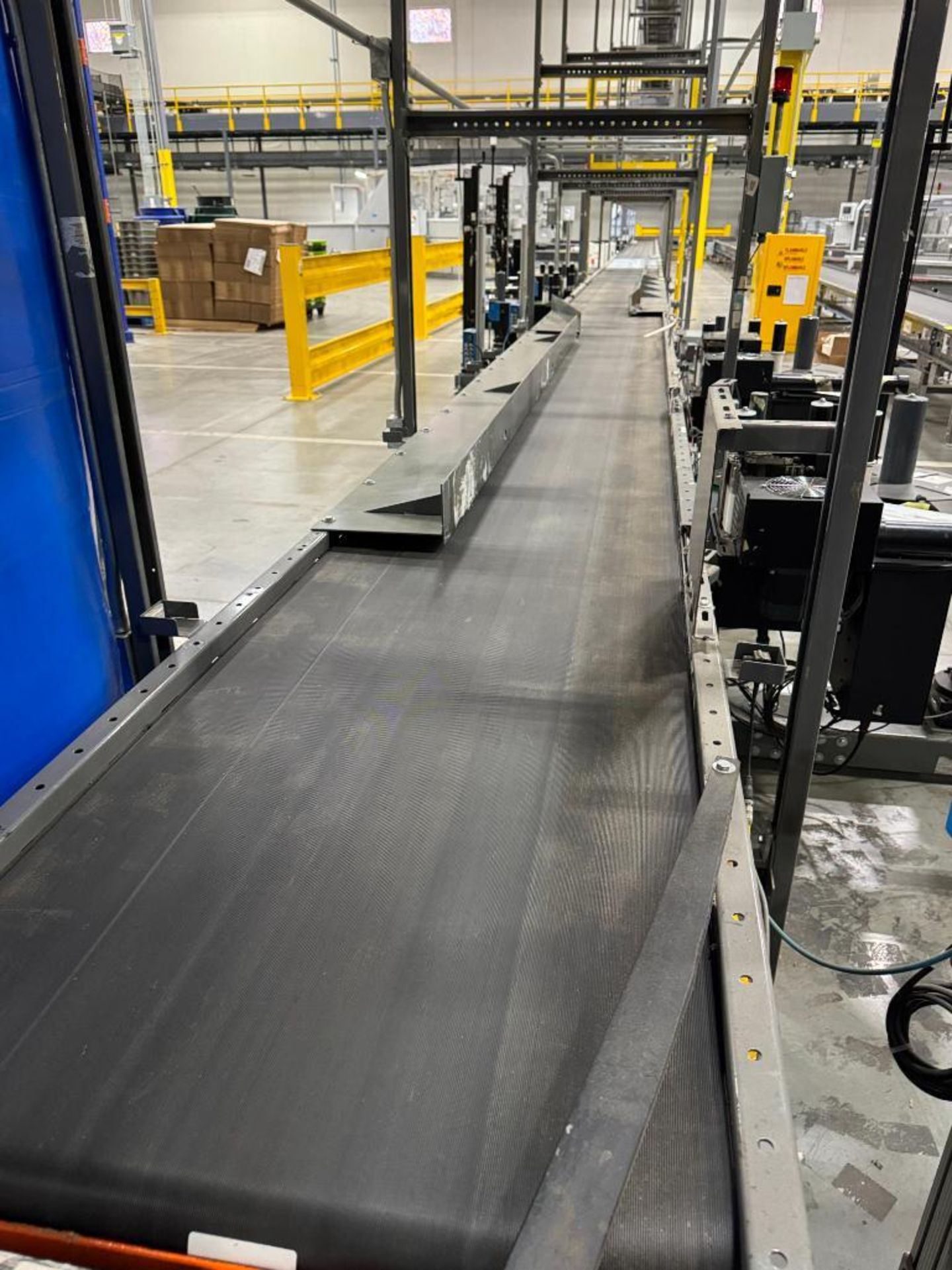 Invata conveyor belt - Image 2 of 4
