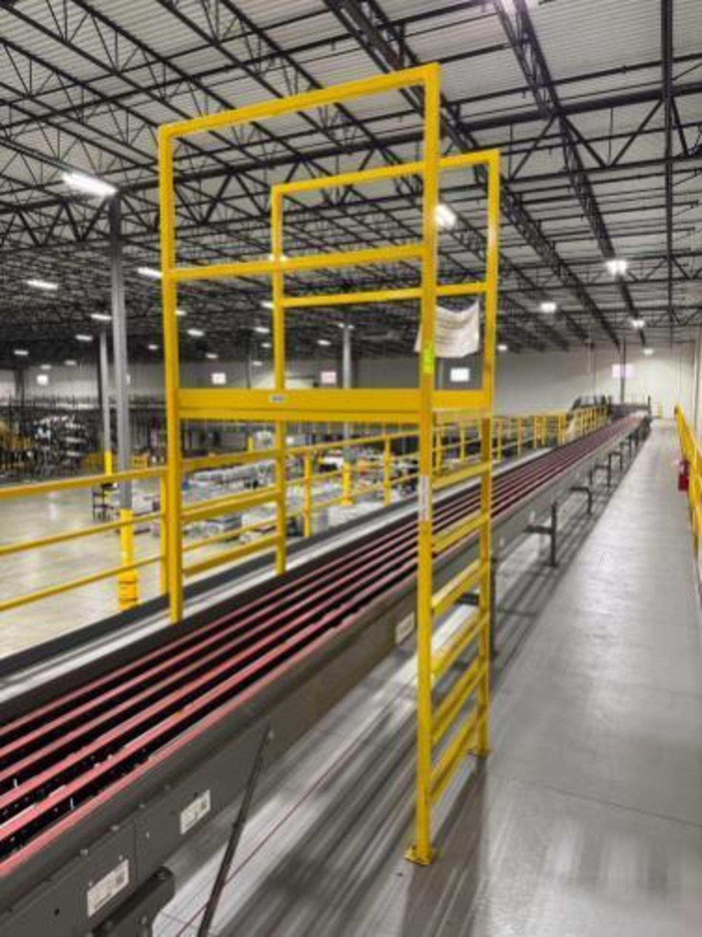 conveyor crossover
