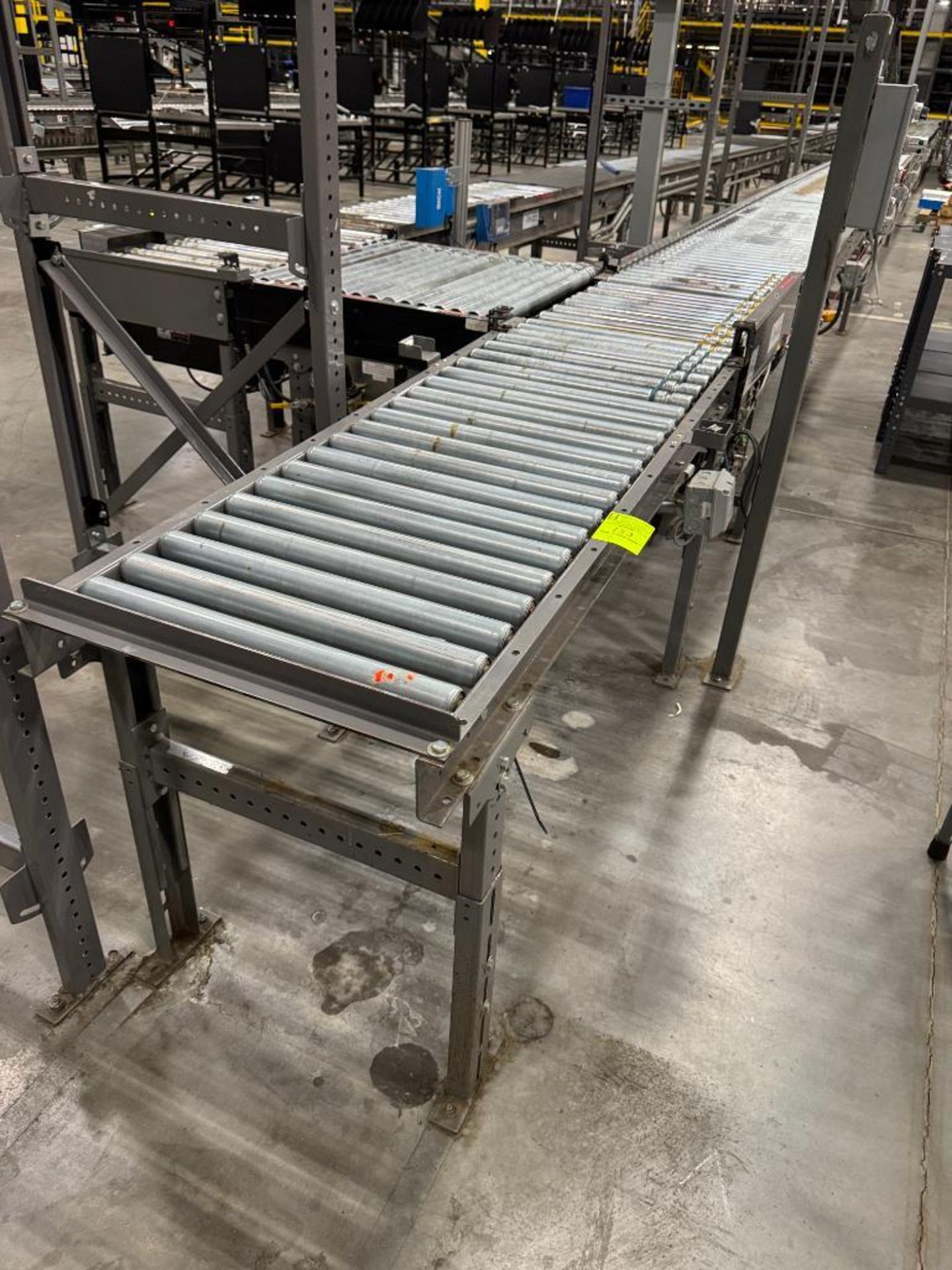 Invata roller conveyor