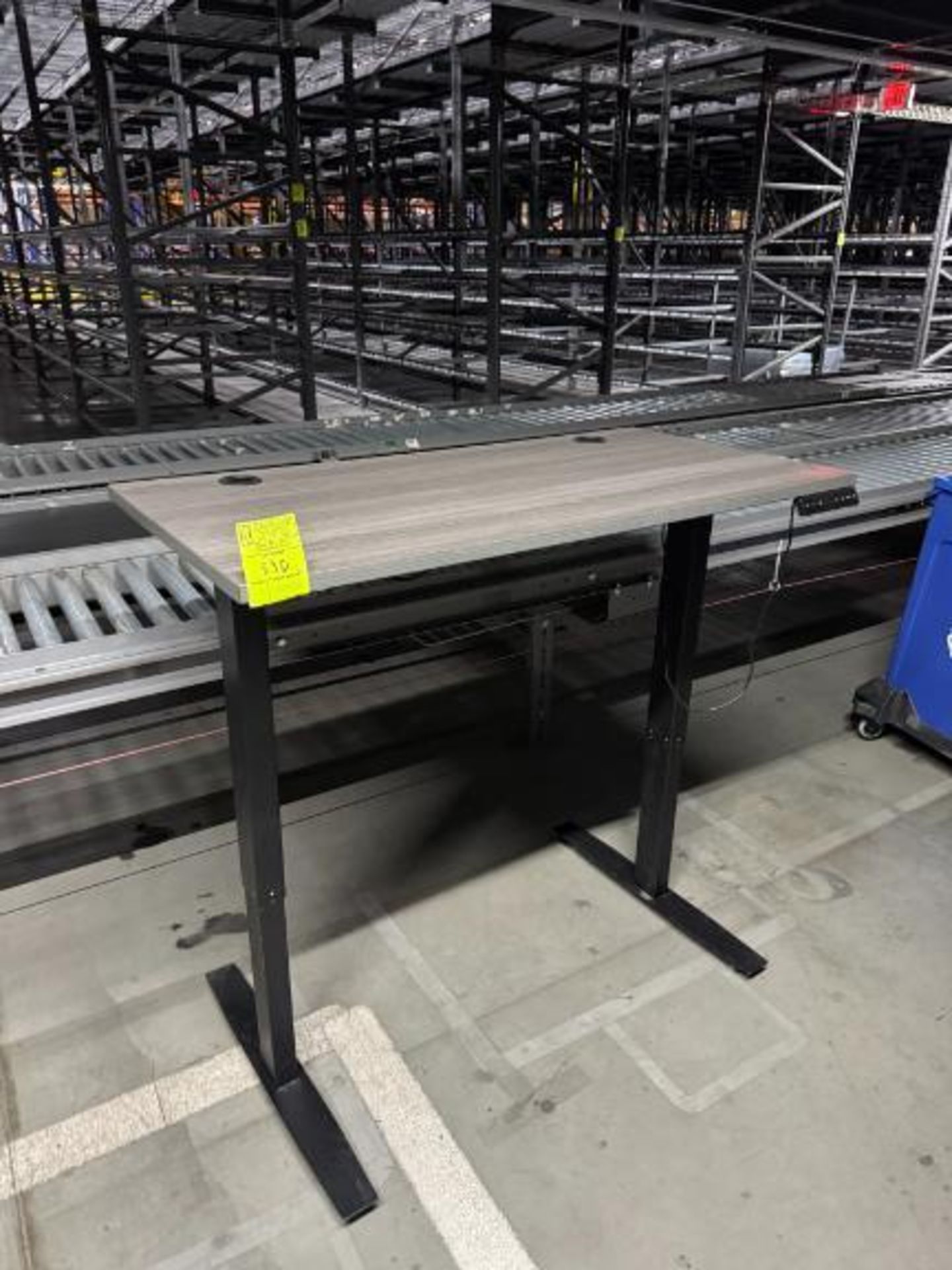 electric height adjust table