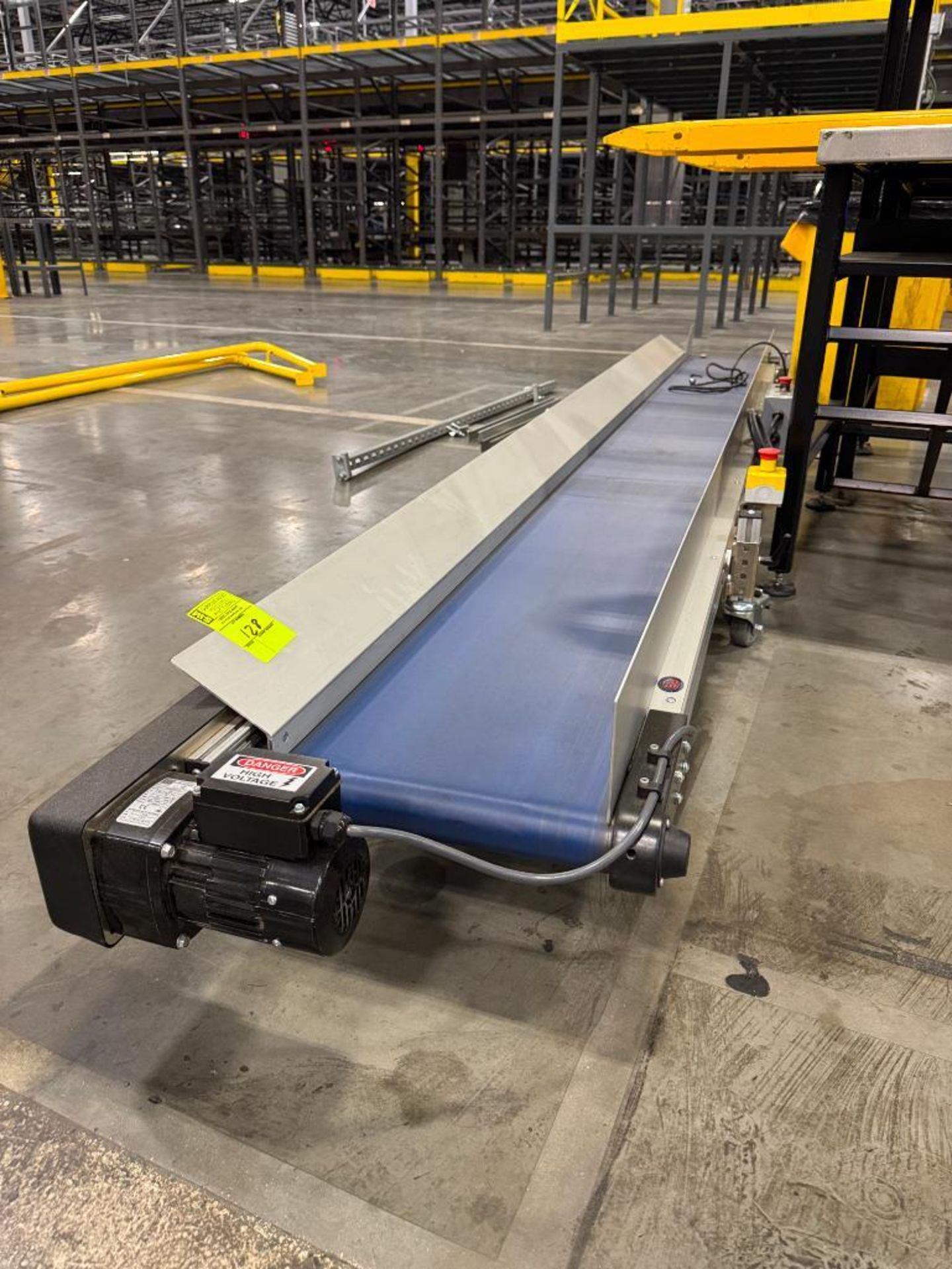 HFA portable conveyor, adjustable height