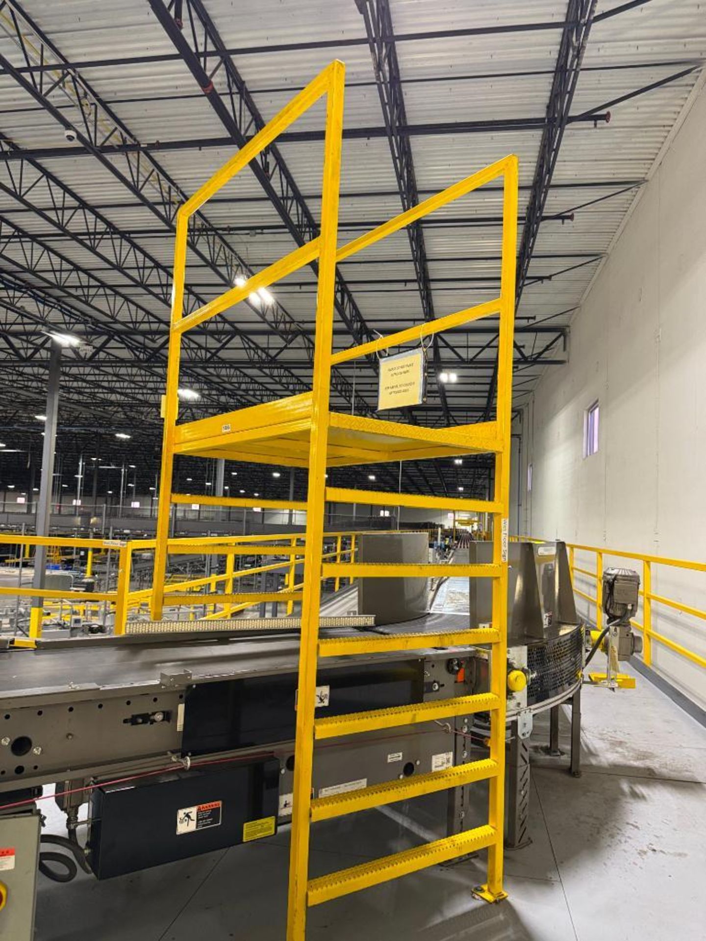 conveyor crossover - Image 2 of 2