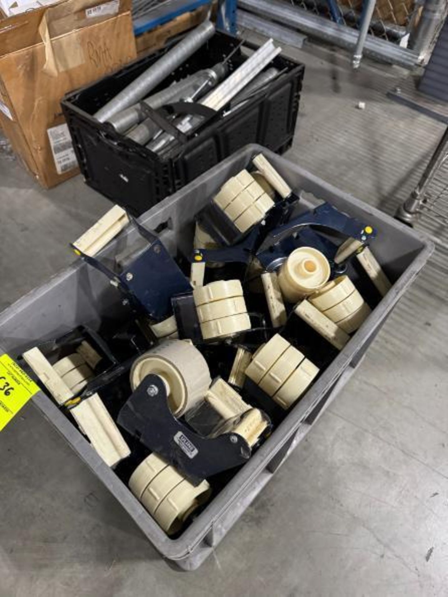 table mount tape dispensers