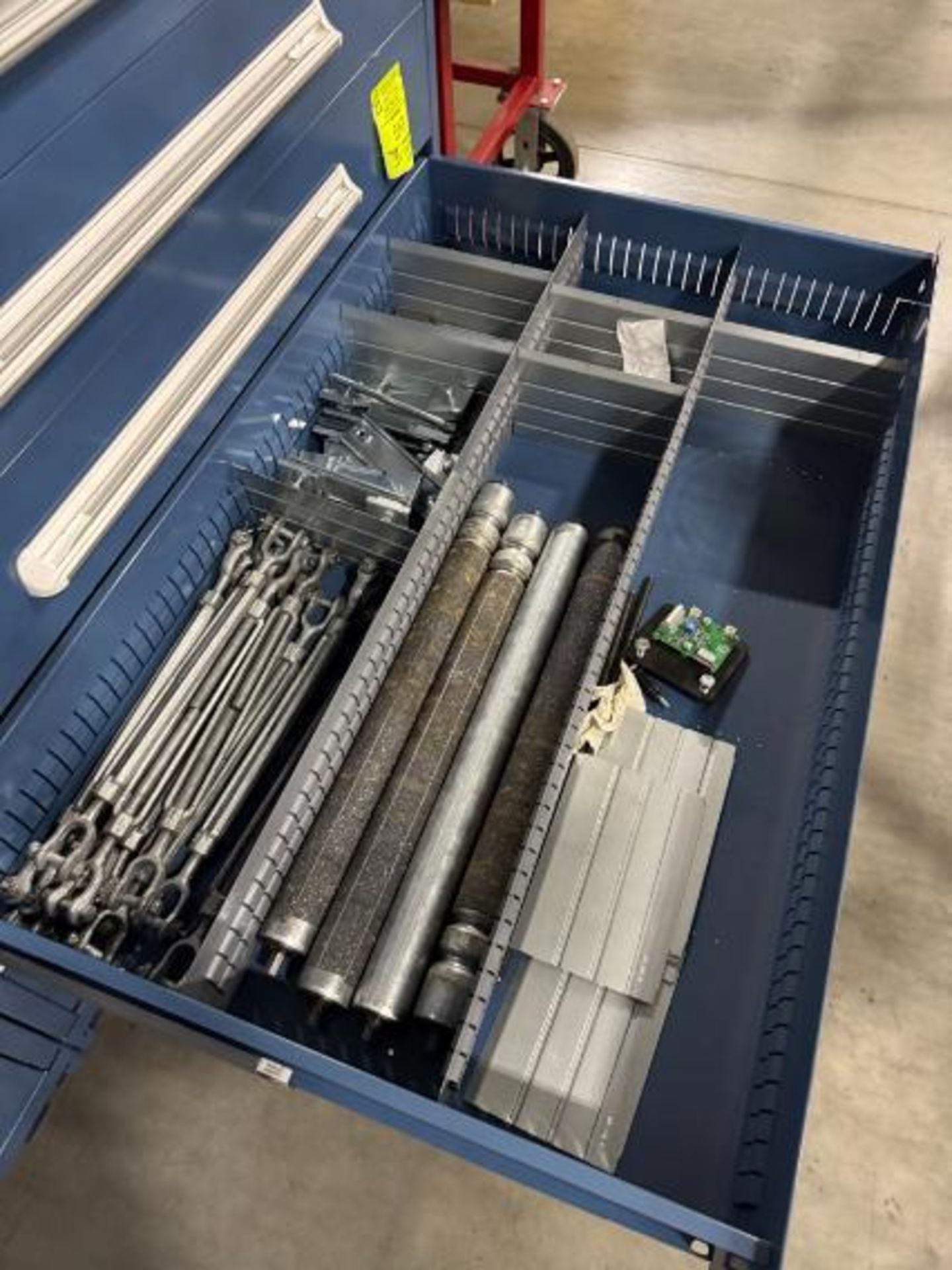 contents of 3) drawers- polyurethane hose, assorted hardware, - Image 4 of 6