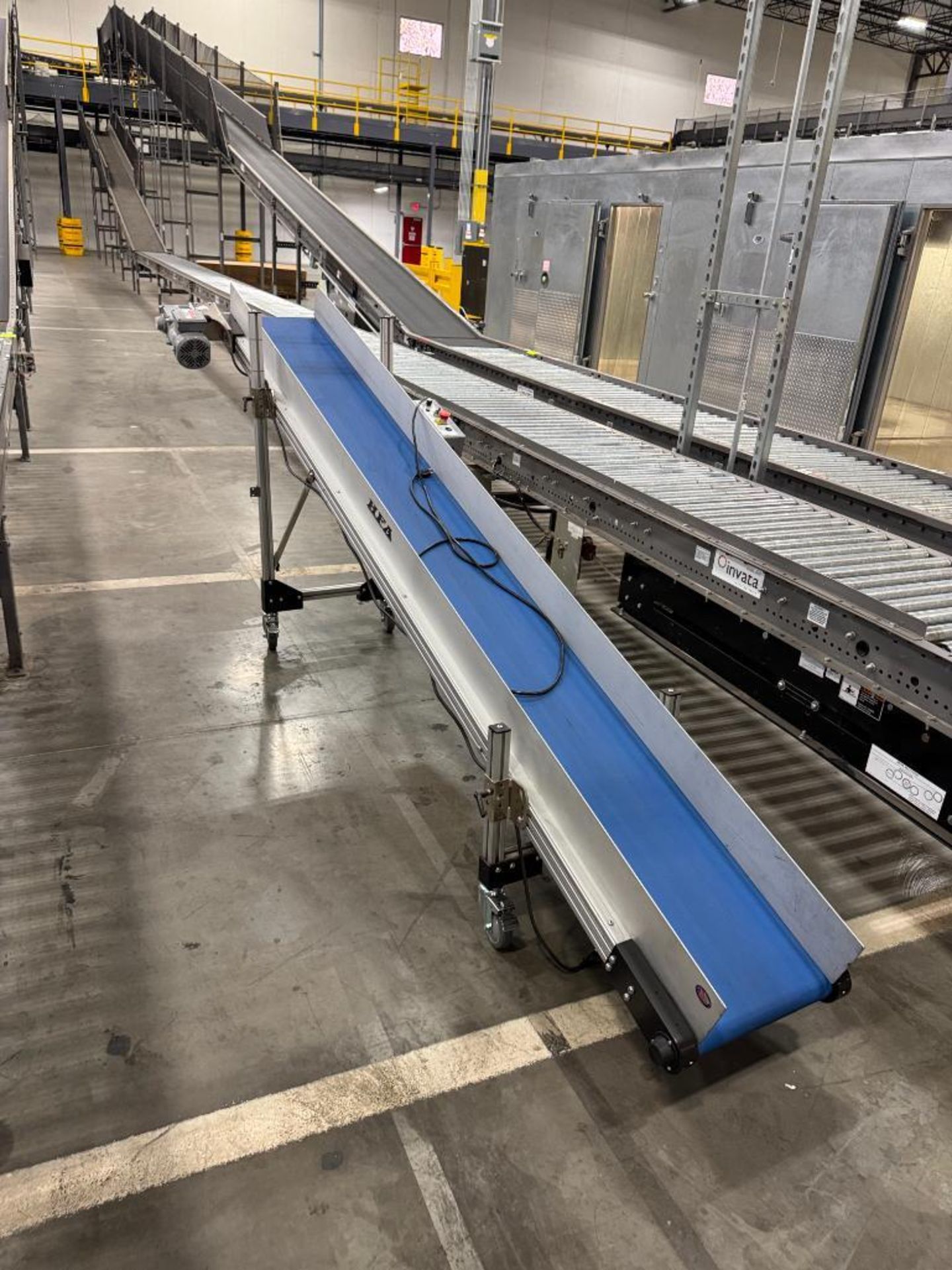 HFA portable conveyor, adjustable height
